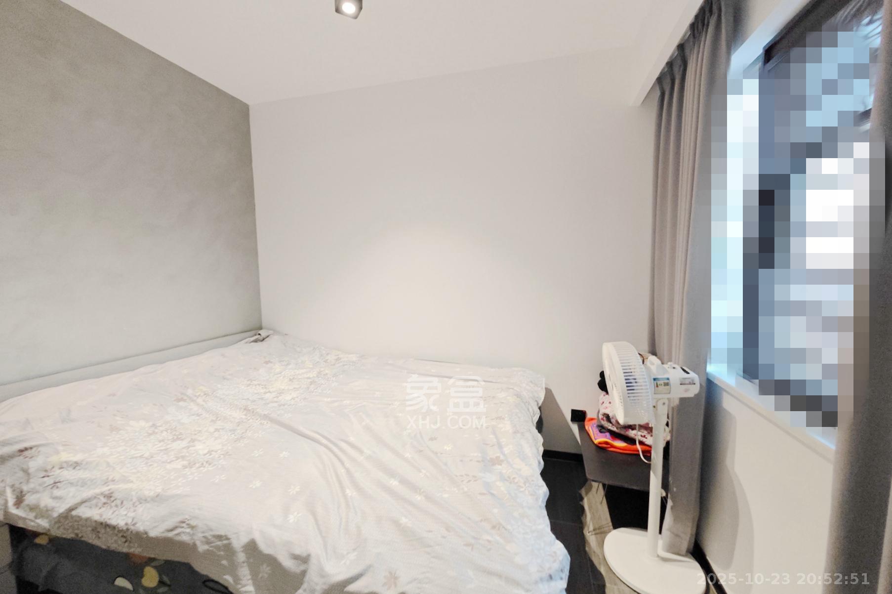 保利大都汇一期、二期  4室2厅2卫    165.0万卧室