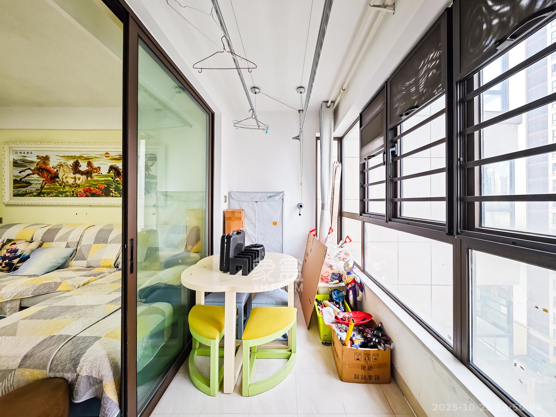 山语城三期  3室2厅2卫    88.0万 山语城三期  3室2厅2卫    88.0万阳台