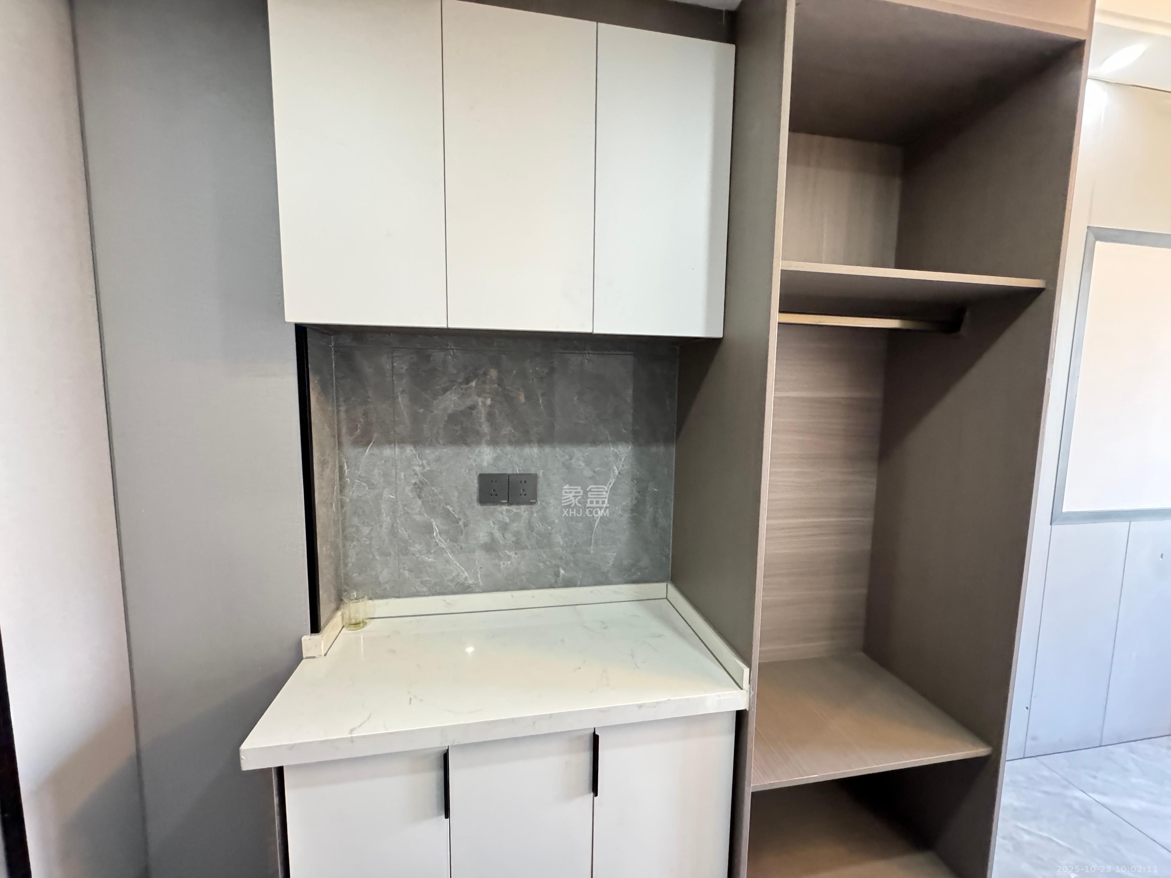 新城悦隽公园  1室1厅1卫    1100.0元/月室内图