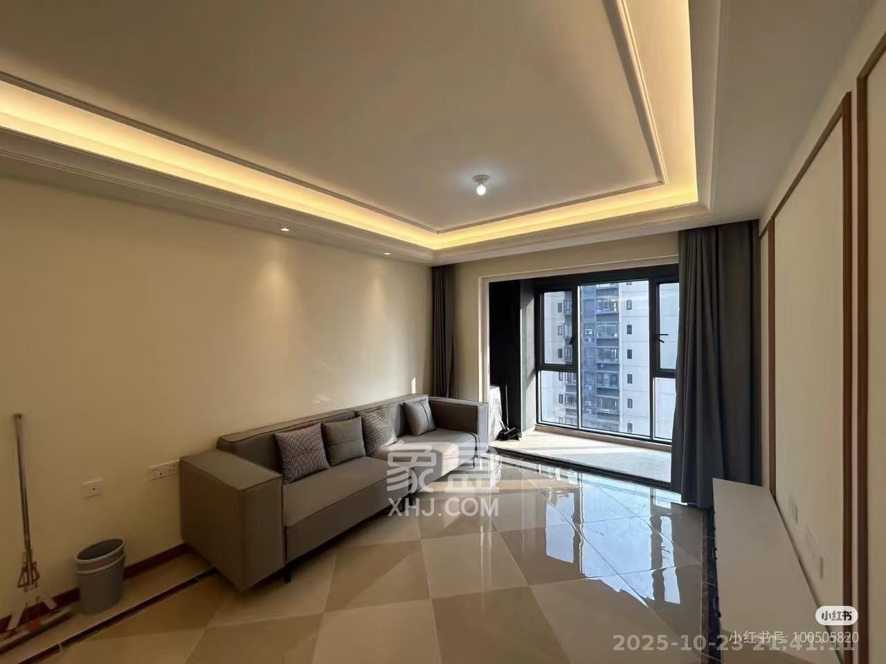 金科集美天辰  3室2厅1卫    2000.0元/月室内图