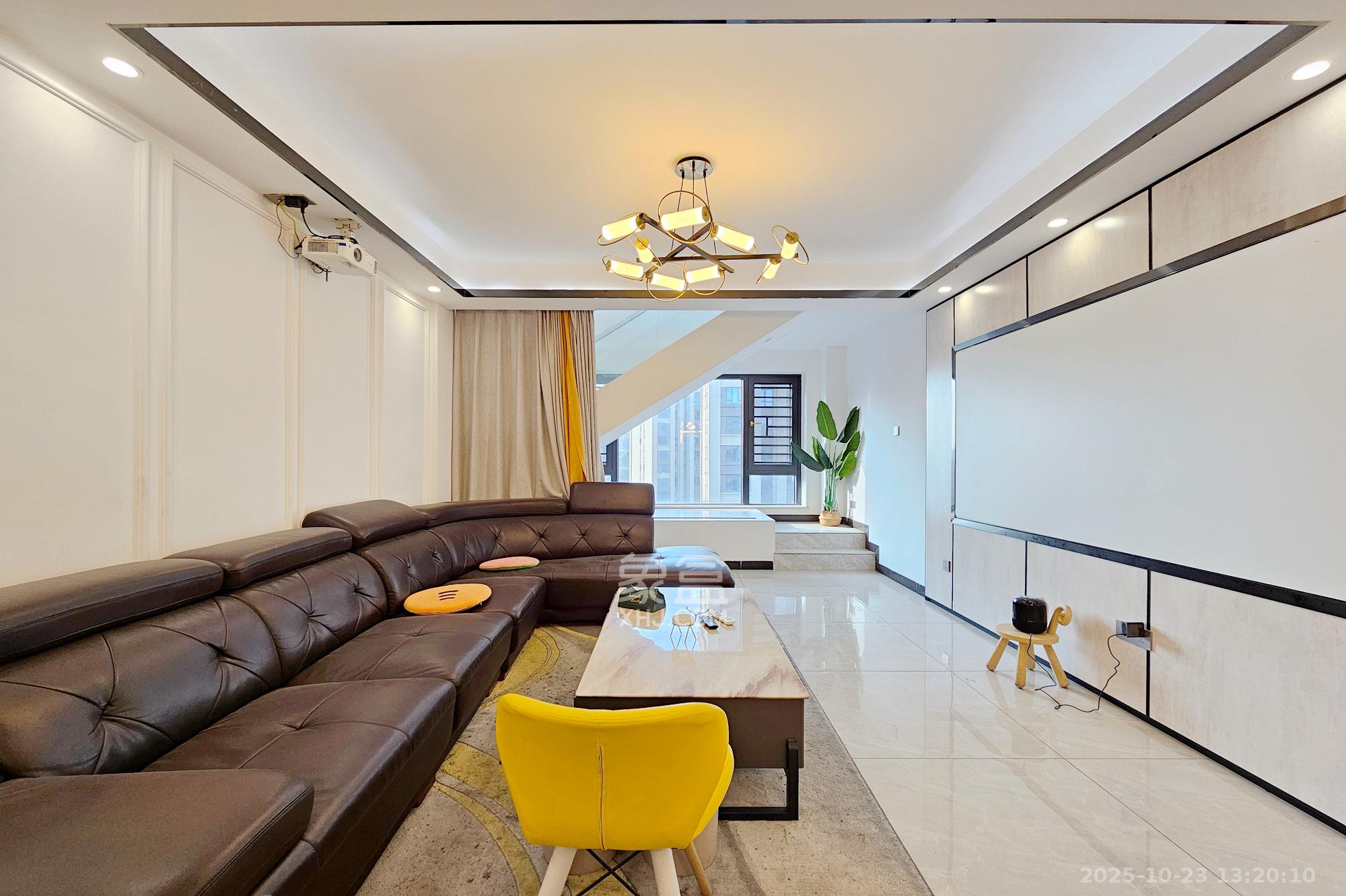 阳光城尚东湾青云苑  4室2厅2卫    3000.0元/月 阳光城尚东湾青云苑  4室2厅2卫    3000.0元/月户型图