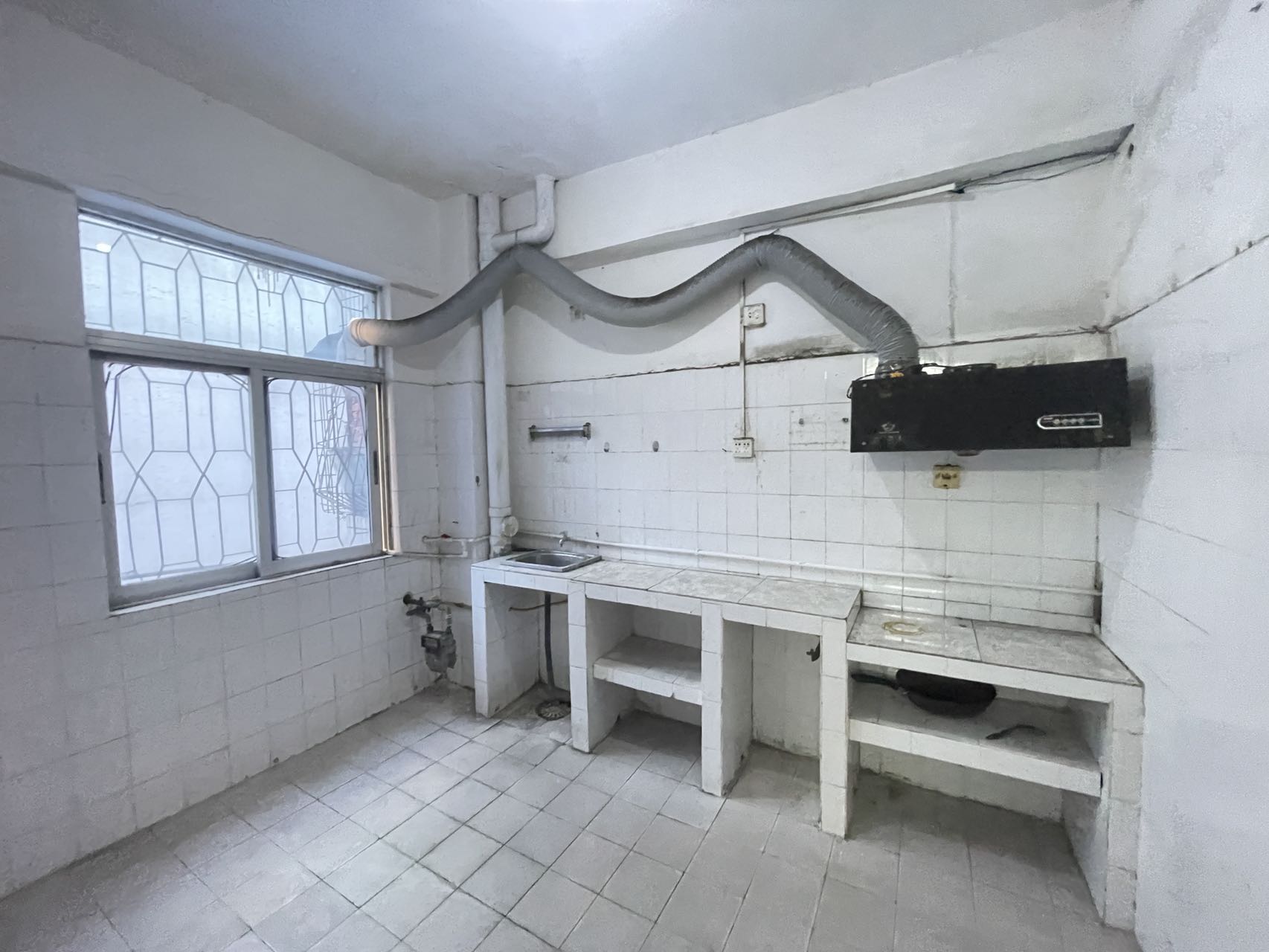 教育印刷厂宿舍  4室2厅2卫    2200.0元/月室内图