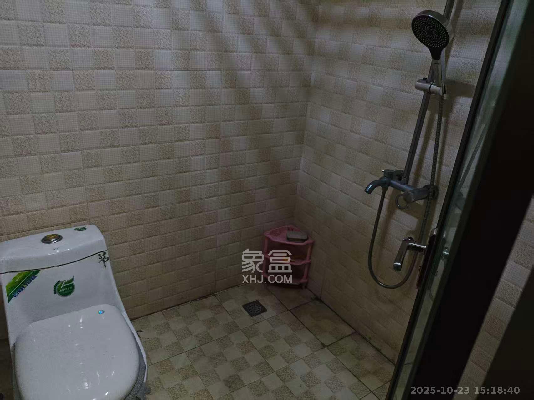 怡海星城  1室1厅1卫    900.0元/月室内图