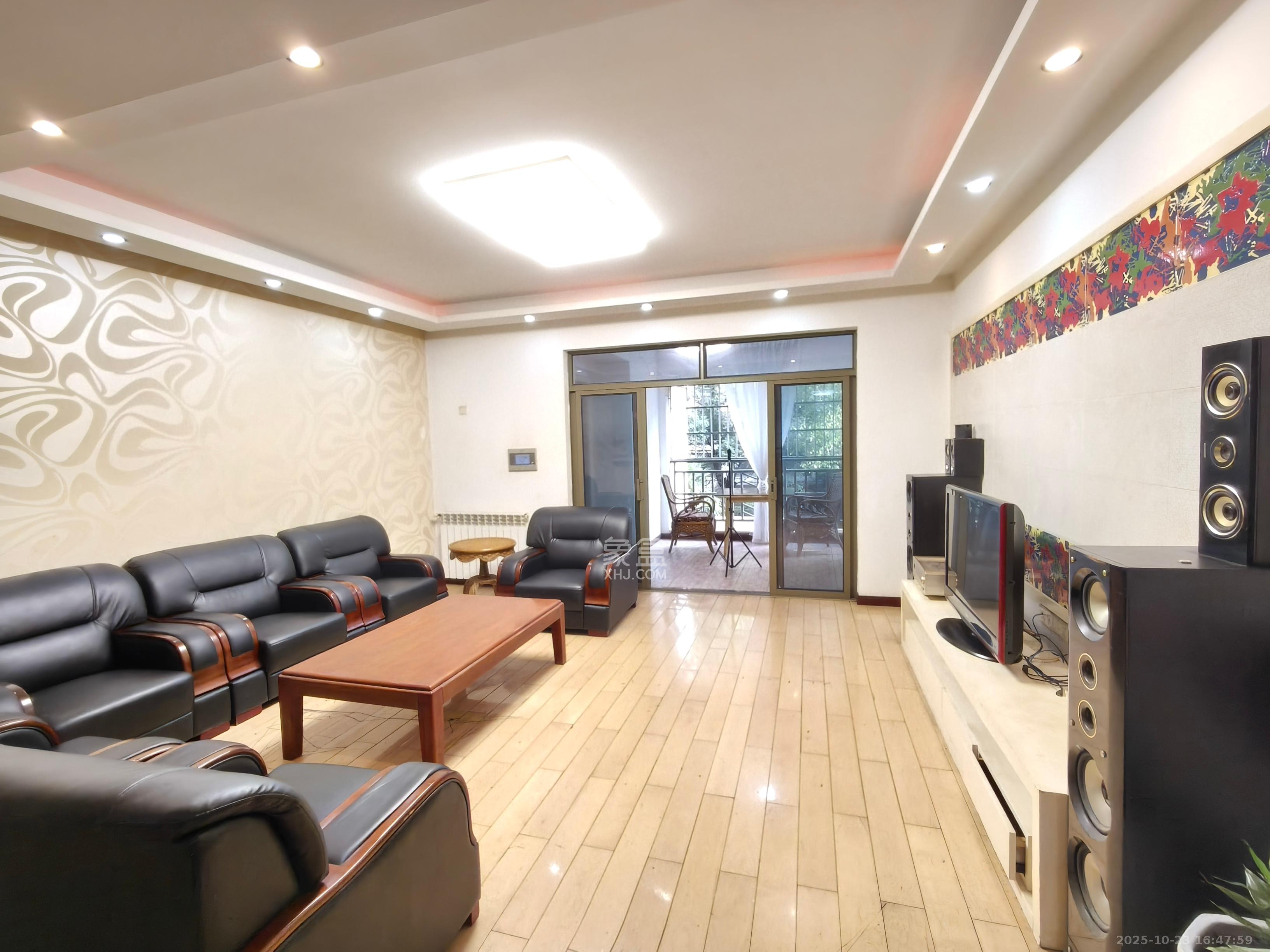 奥林匹克花园  4室2厅2卫    3080.0元/月 奥林匹克花园  4室2厅2卫    3080.0元/月室内图