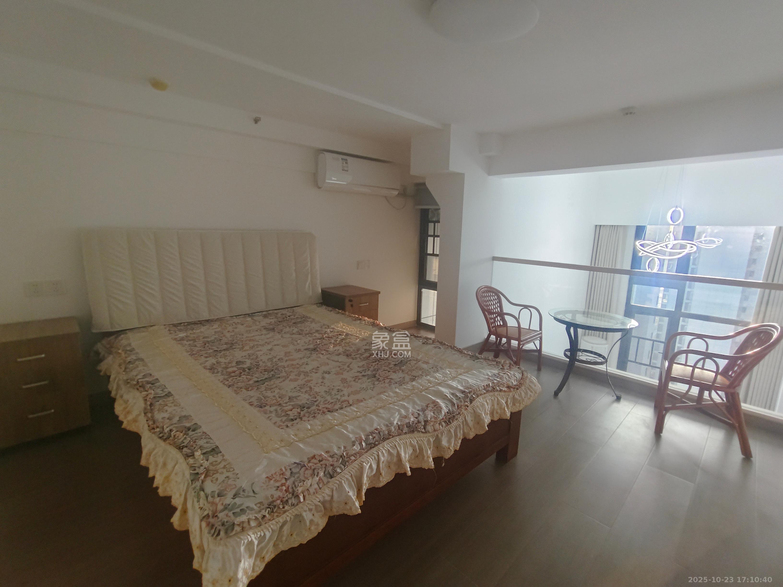 中国铁建湘语梅溪  1室1厅1卫    2000.0元/月室内图