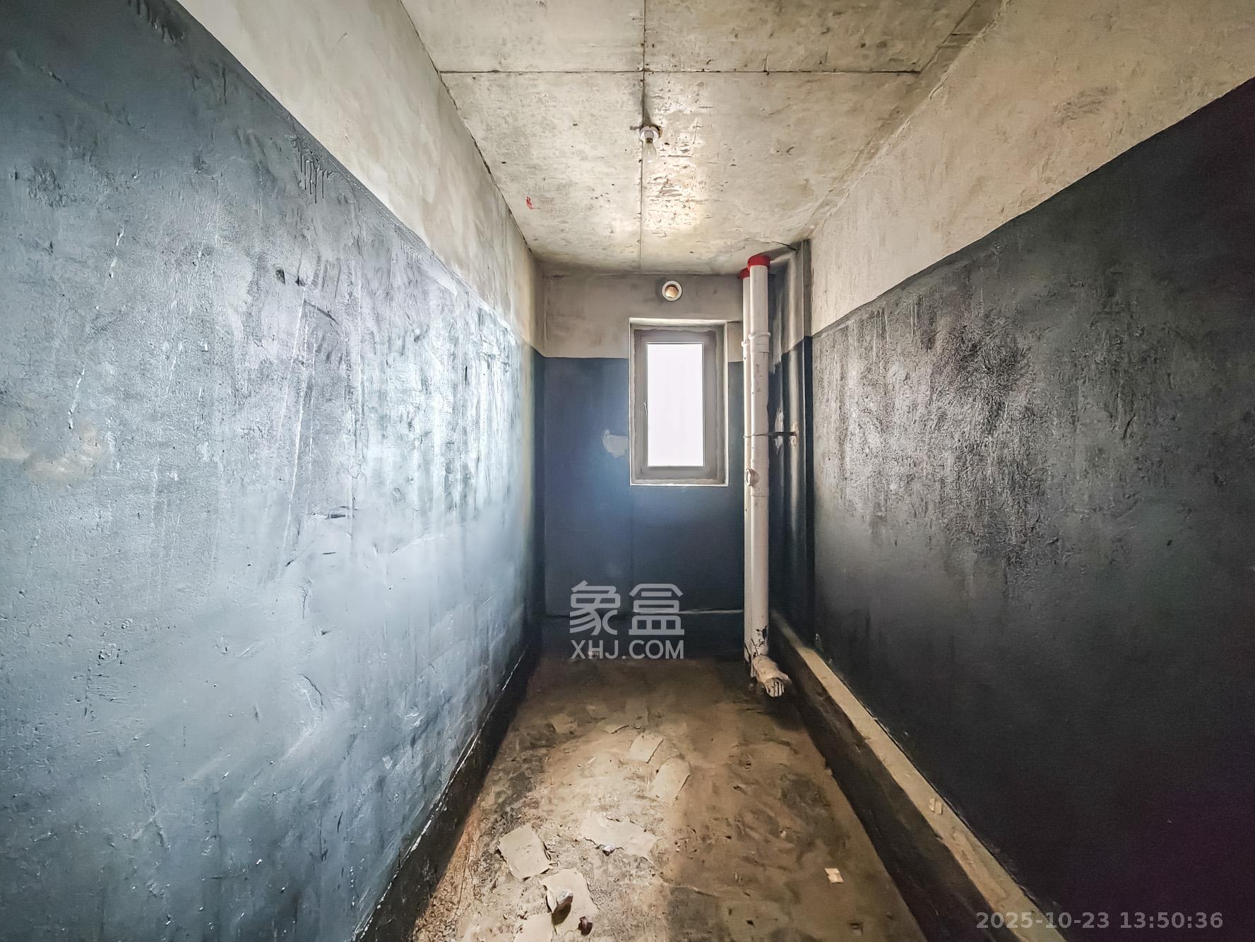 山语城三期  3室2厅2卫    88.0万 山语城三期  3室2厅2卫    88.0万卫生间