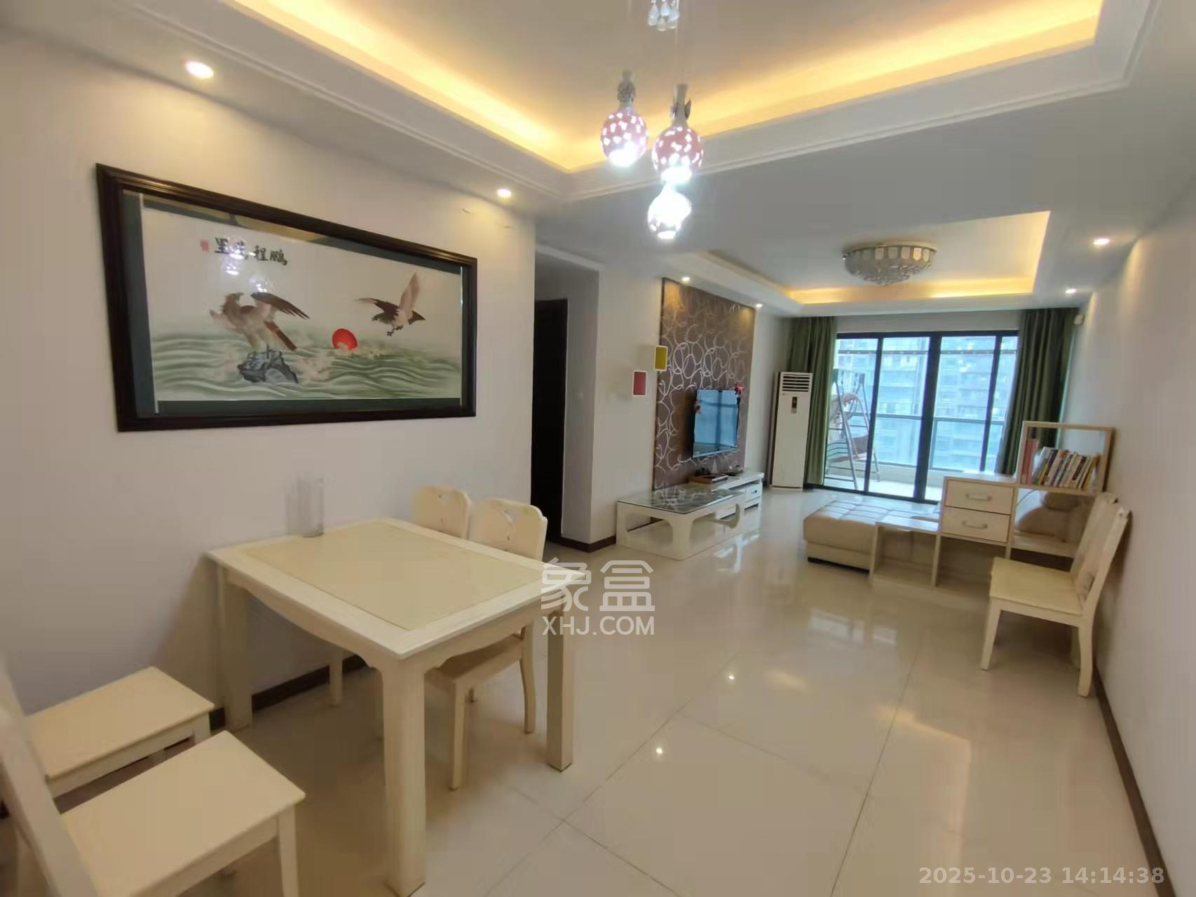 藏珑湖上国际花园 3室2厅1卫 3500.0元/月 藏珑湖上国际花园 3室2厅1卫 3500.0元/月室内图