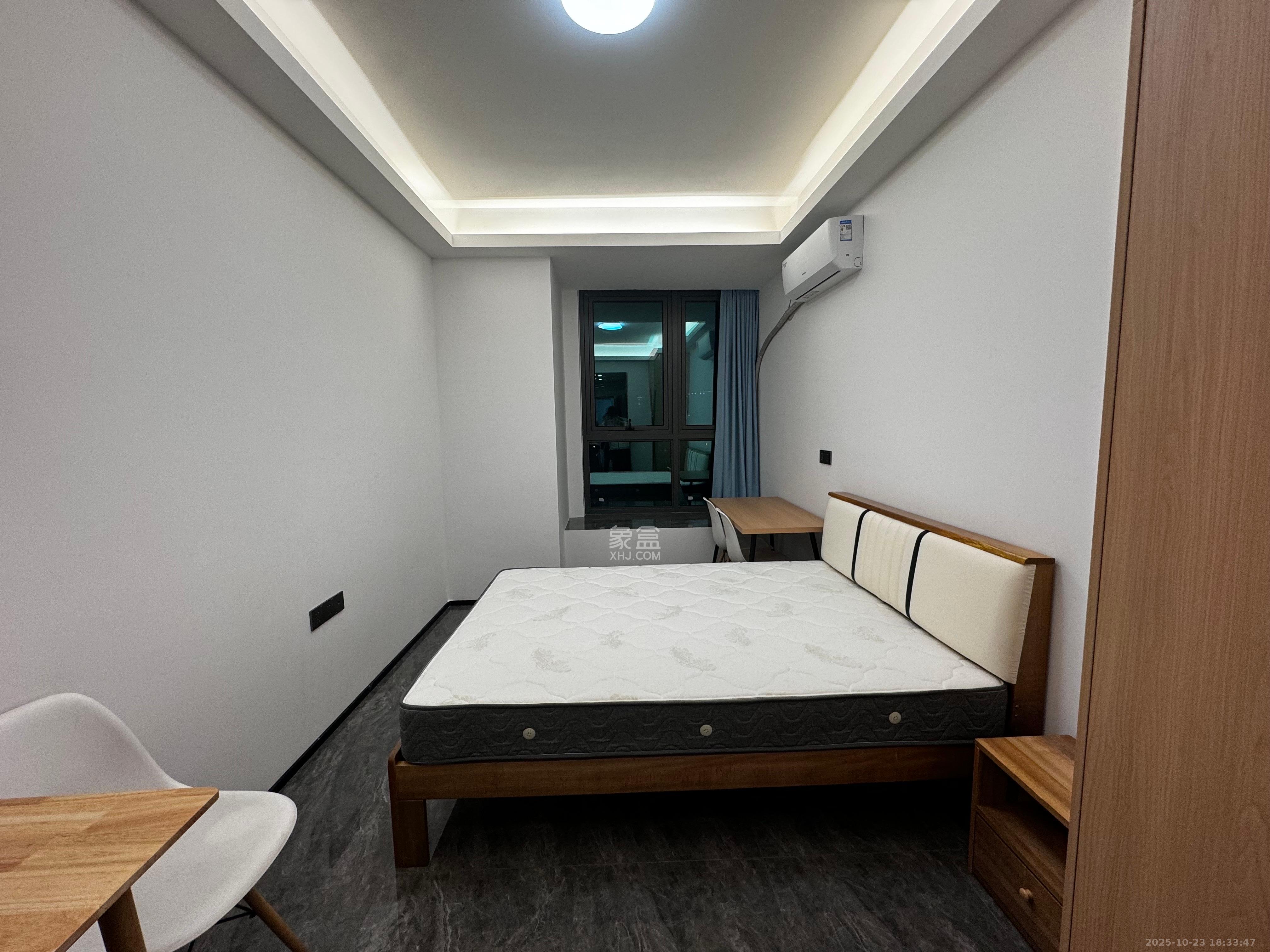 绿地商务广场 1室1厅1卫 1500.0元/月 绿地商务广场 1室1厅1卫 1500.0元/月室内图