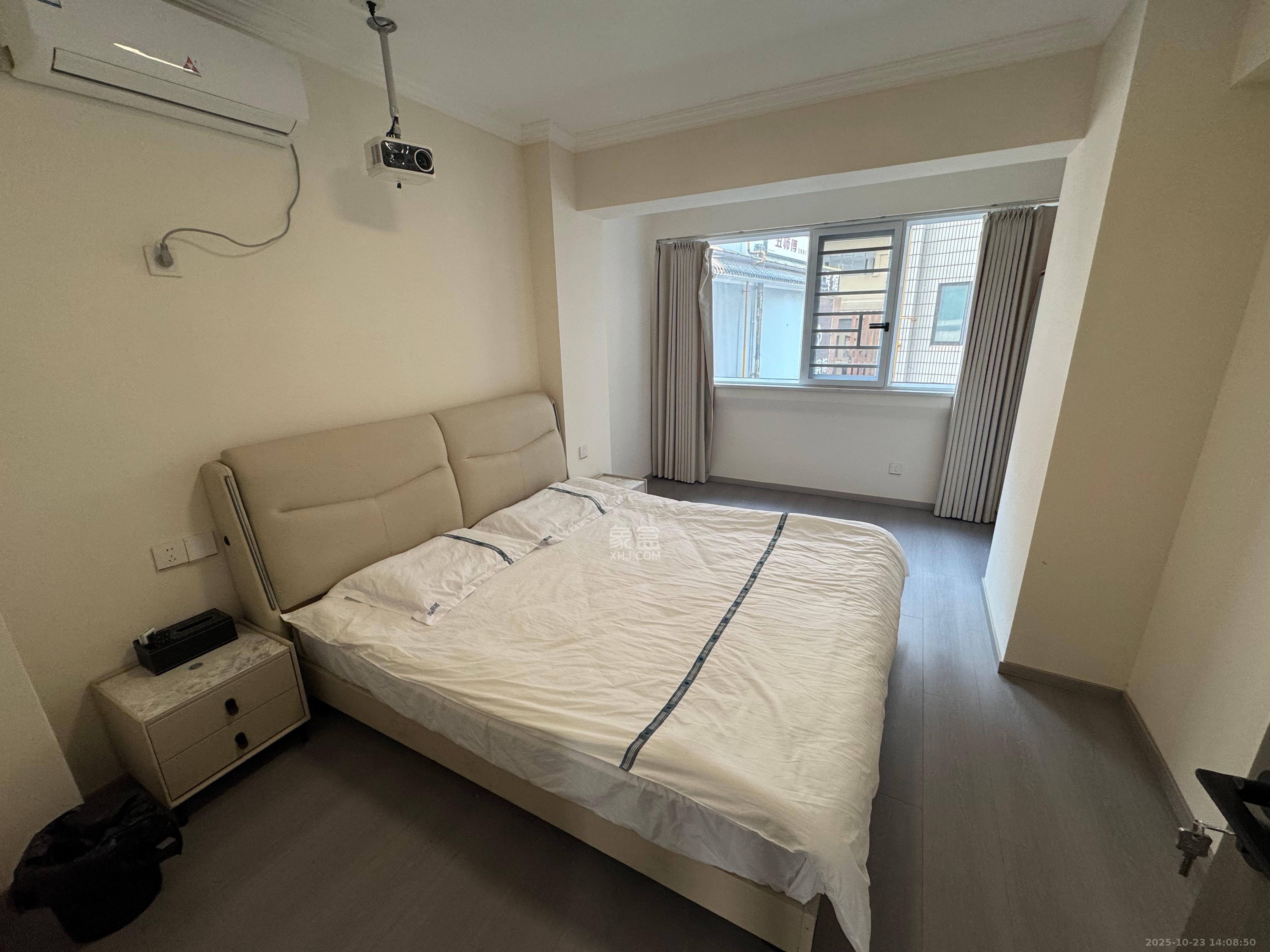 新世界百货（湖南供销大厦）  3室2厅2卫    4500.0元/月室内图