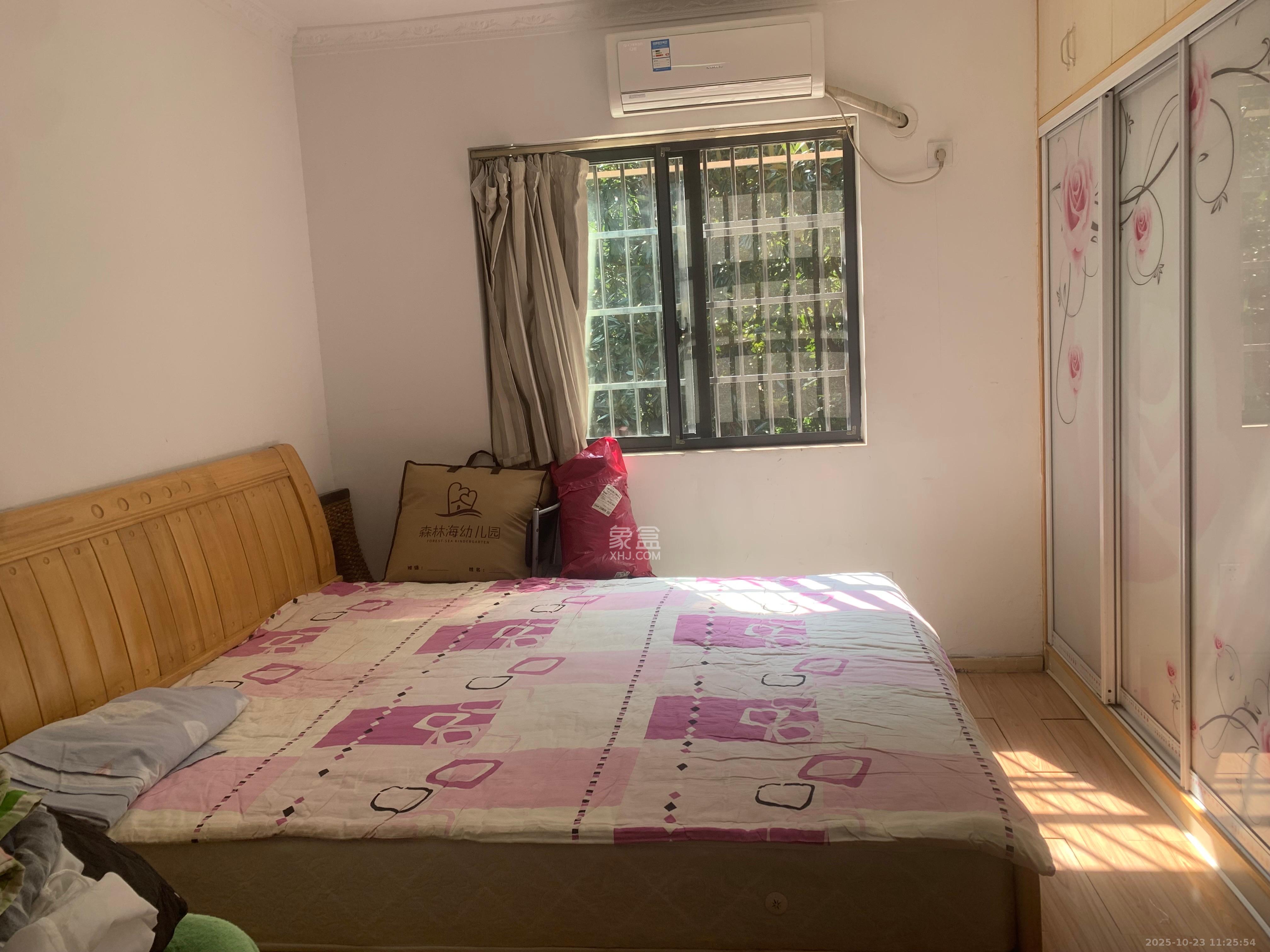 上峰苑(兰亭玥岛) 1室2厅1卫 2200.0元/月 上峰苑(兰亭玥岛) 1室2厅1卫 2200.0元/月室内图