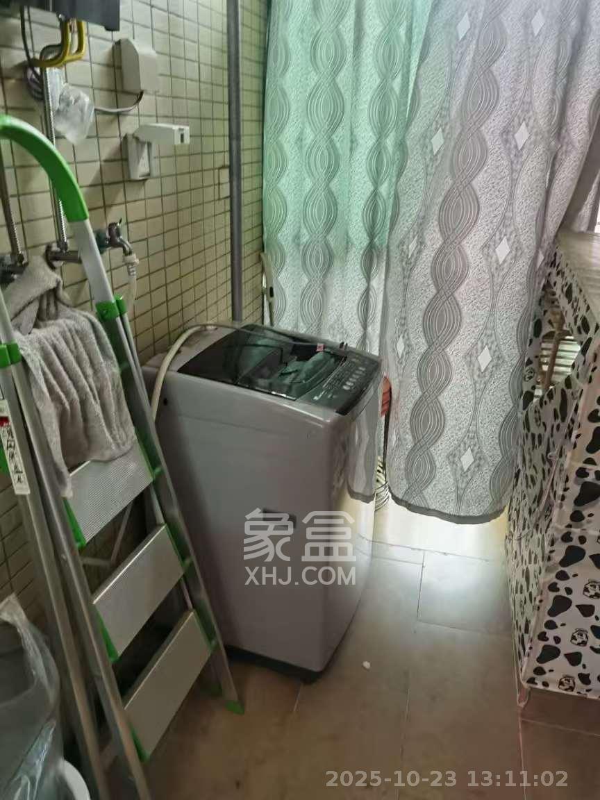 恒大翡翠华庭  2室2厅1卫    2000.0元/月室内图