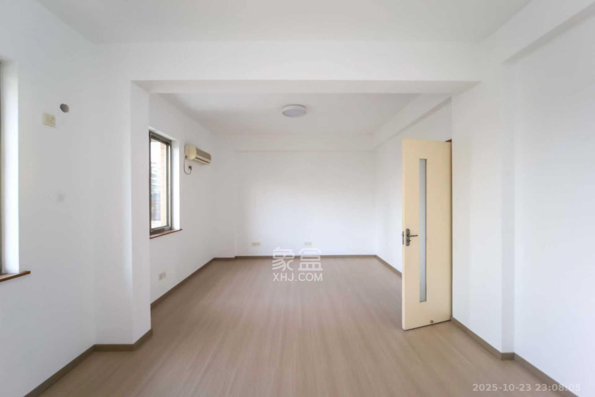 长沙市建筑工程质监站宿舍(质监局宿舍)  4室2厅2卫    3200.0元/月 长沙市建筑工程质监站宿舍(质监局宿舍)  4室2厅2卫    3200.0元/月室内图