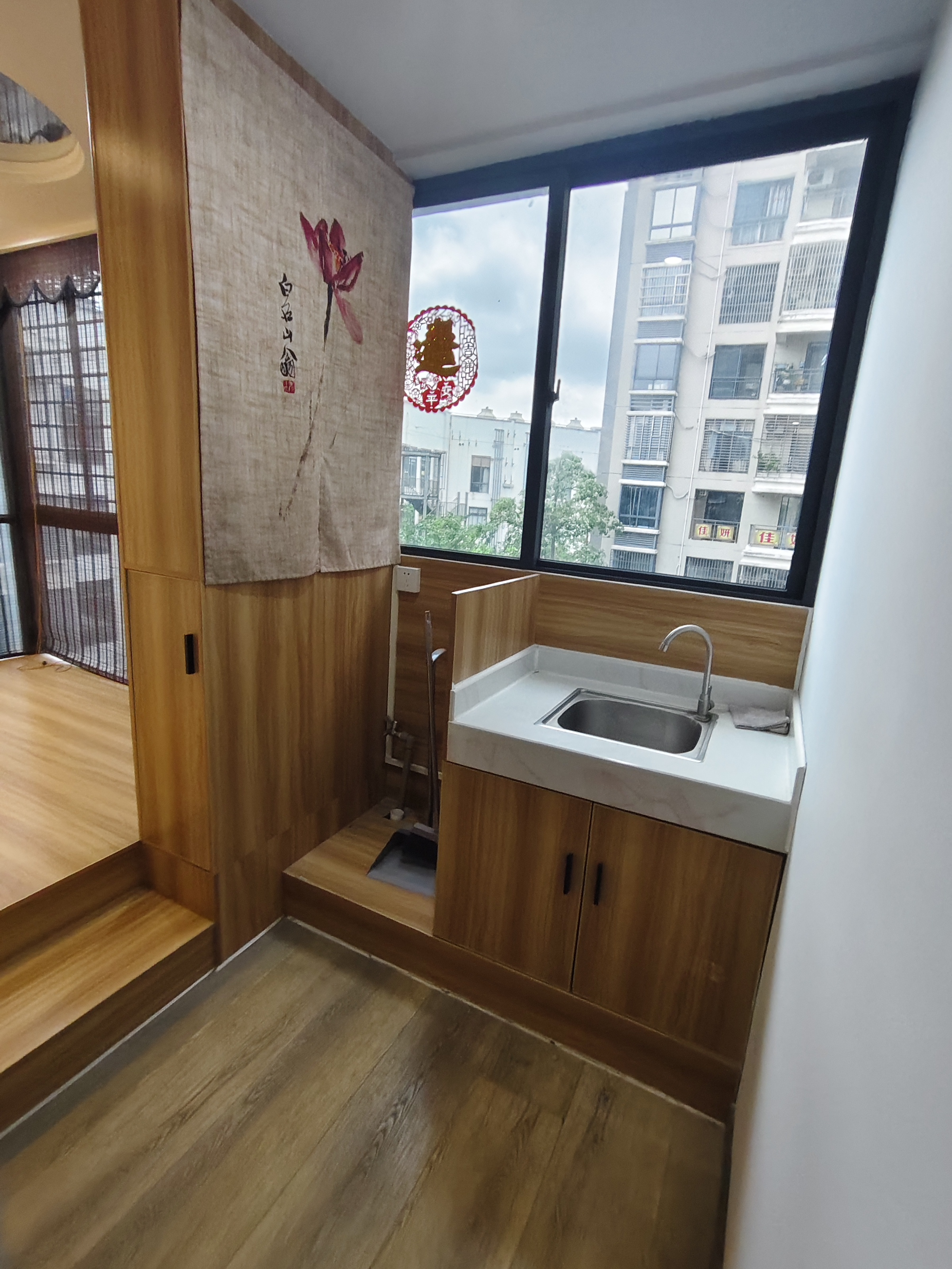 西岭华庭  4室2厅2卫    4200.0元/月室内图