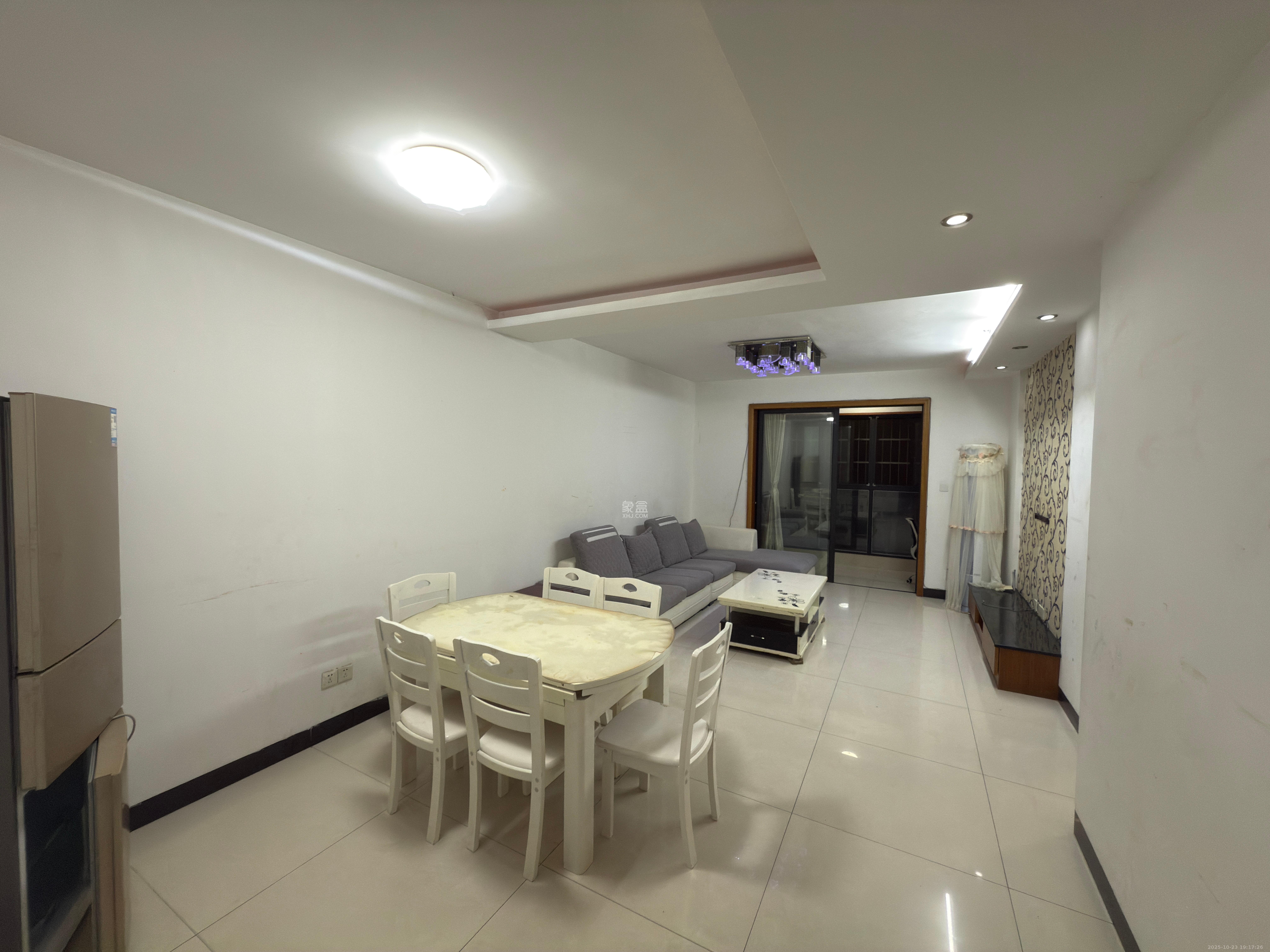 锦湘国际星城三期(锦绣苑)  2室2厅1卫    2300.0元/月 锦湘国际星城三期(锦绣苑)  2室2厅1卫    2300.0元/月室内图