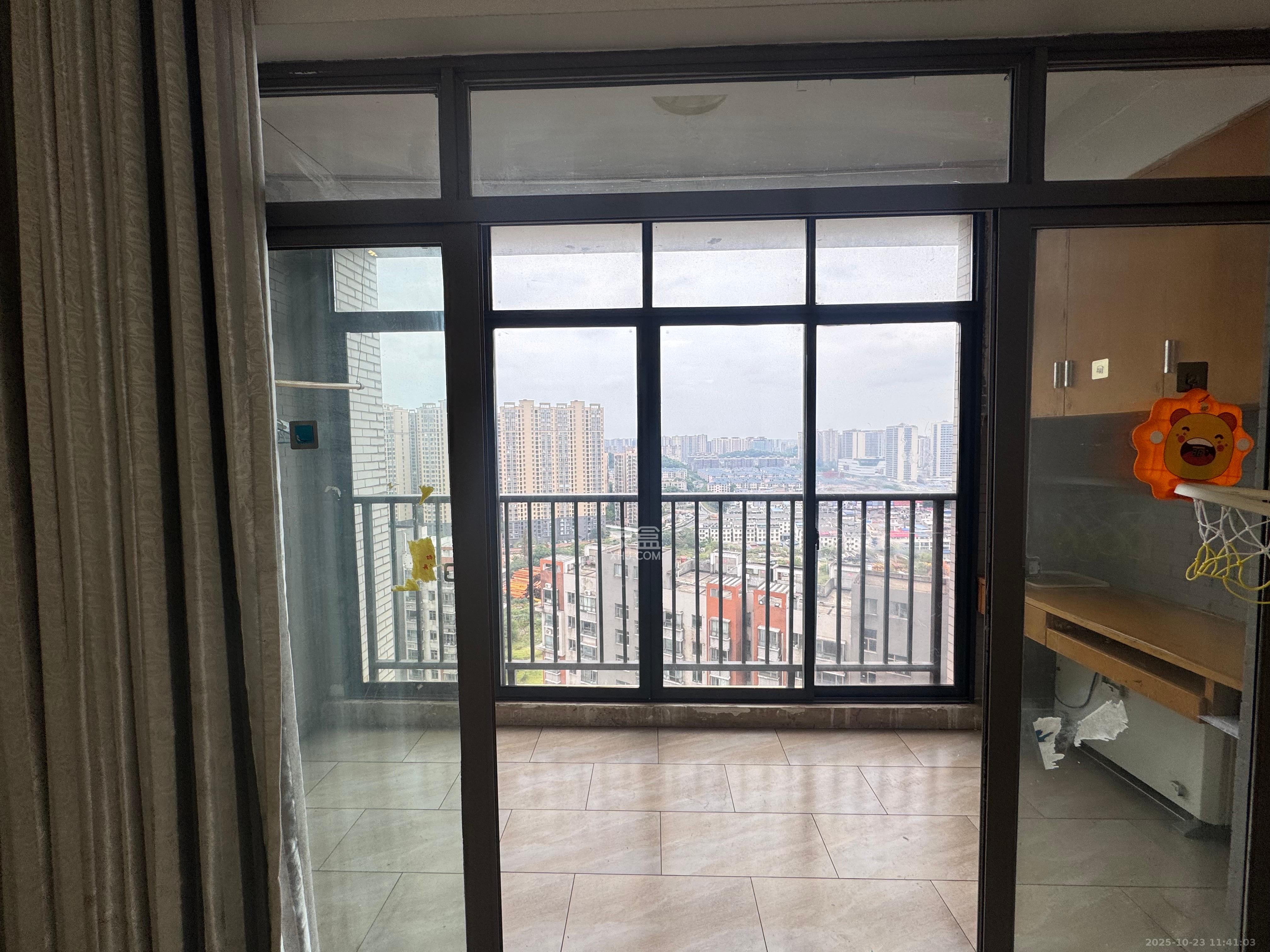 德庆水韵山城  1室2厅0卫    1800.0元/月室内图