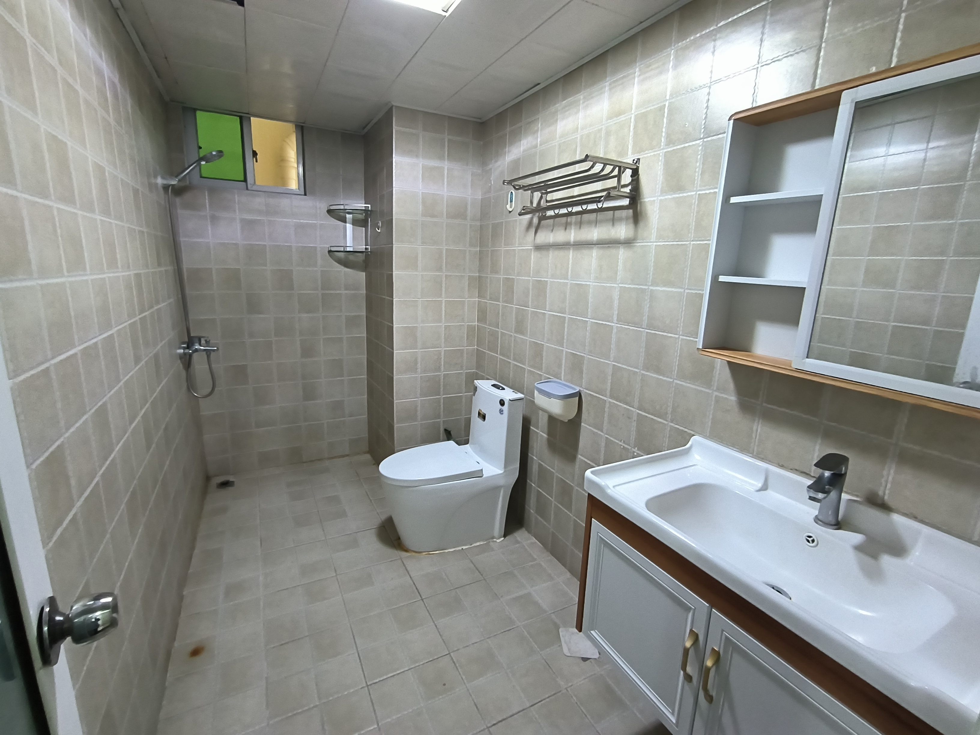 汇泰大厦 2室1厅1卫 130.0万 汇泰大厦 2室1厅1卫 130.0万客厅