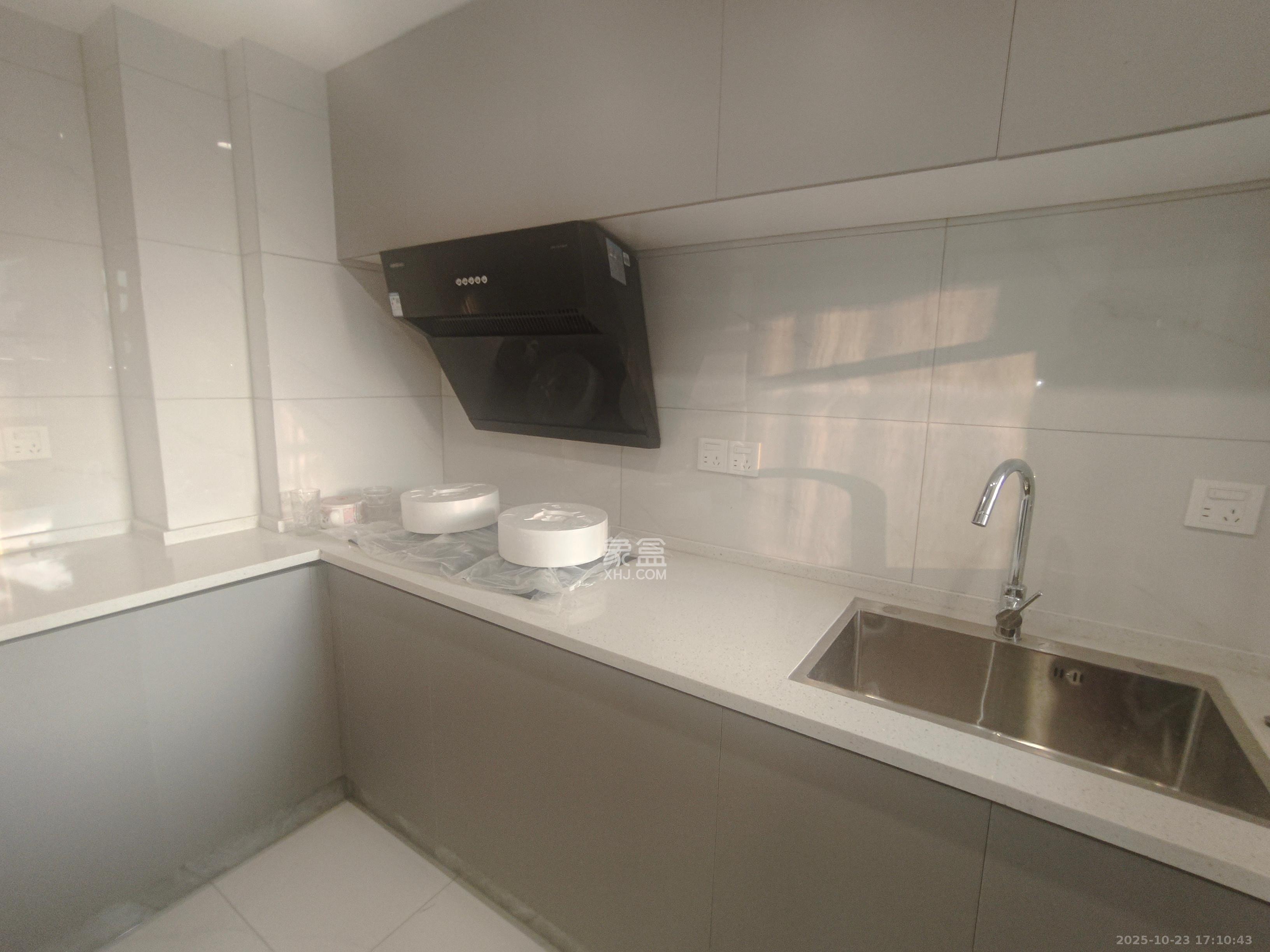 中国铁建湘语梅溪  1室1厅1卫    2000.0元/月 中国铁建湘语梅溪  1室1厅1卫    2000.0元/月室内图