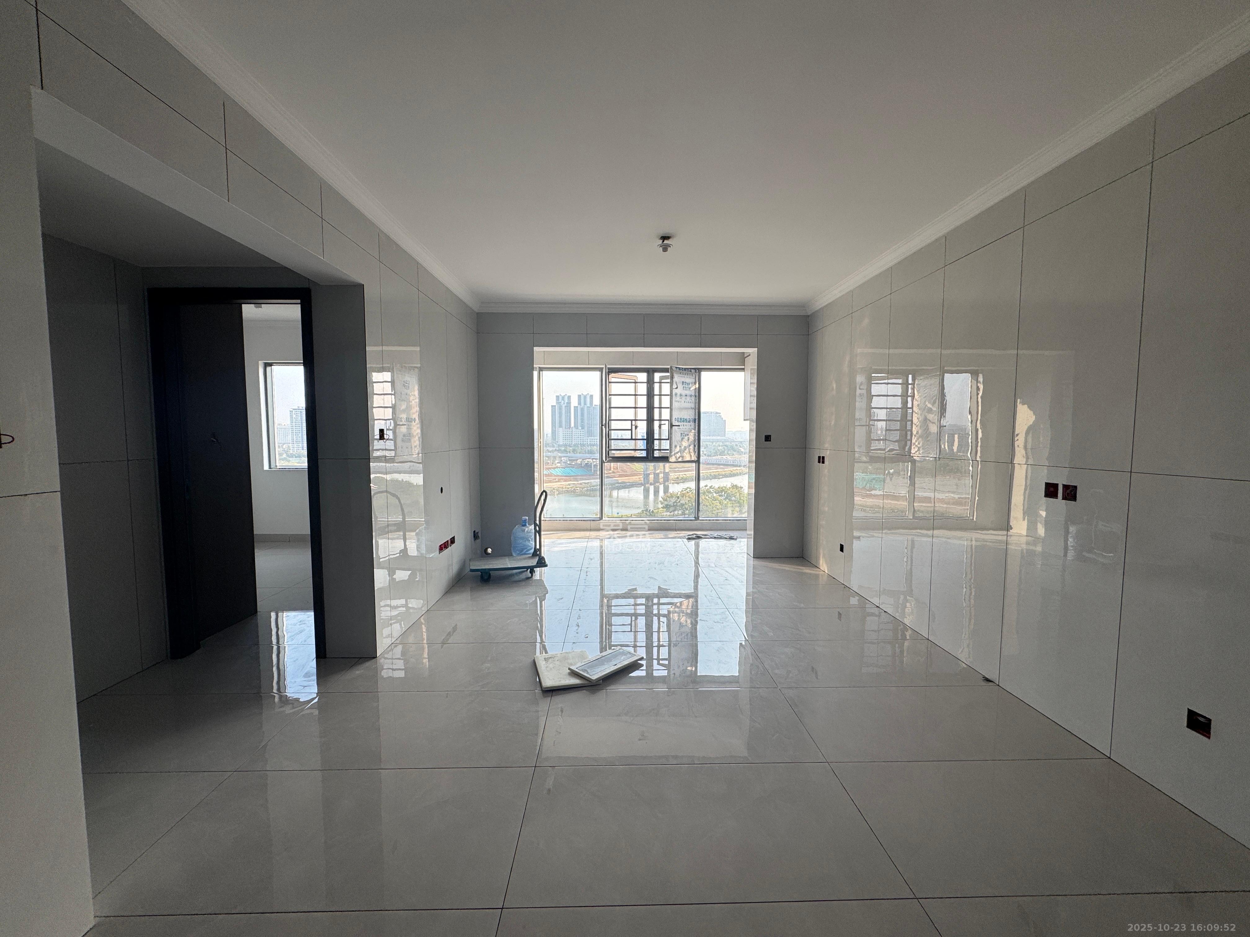 和景家园二期  1室0厅0卫    2000.0元/月