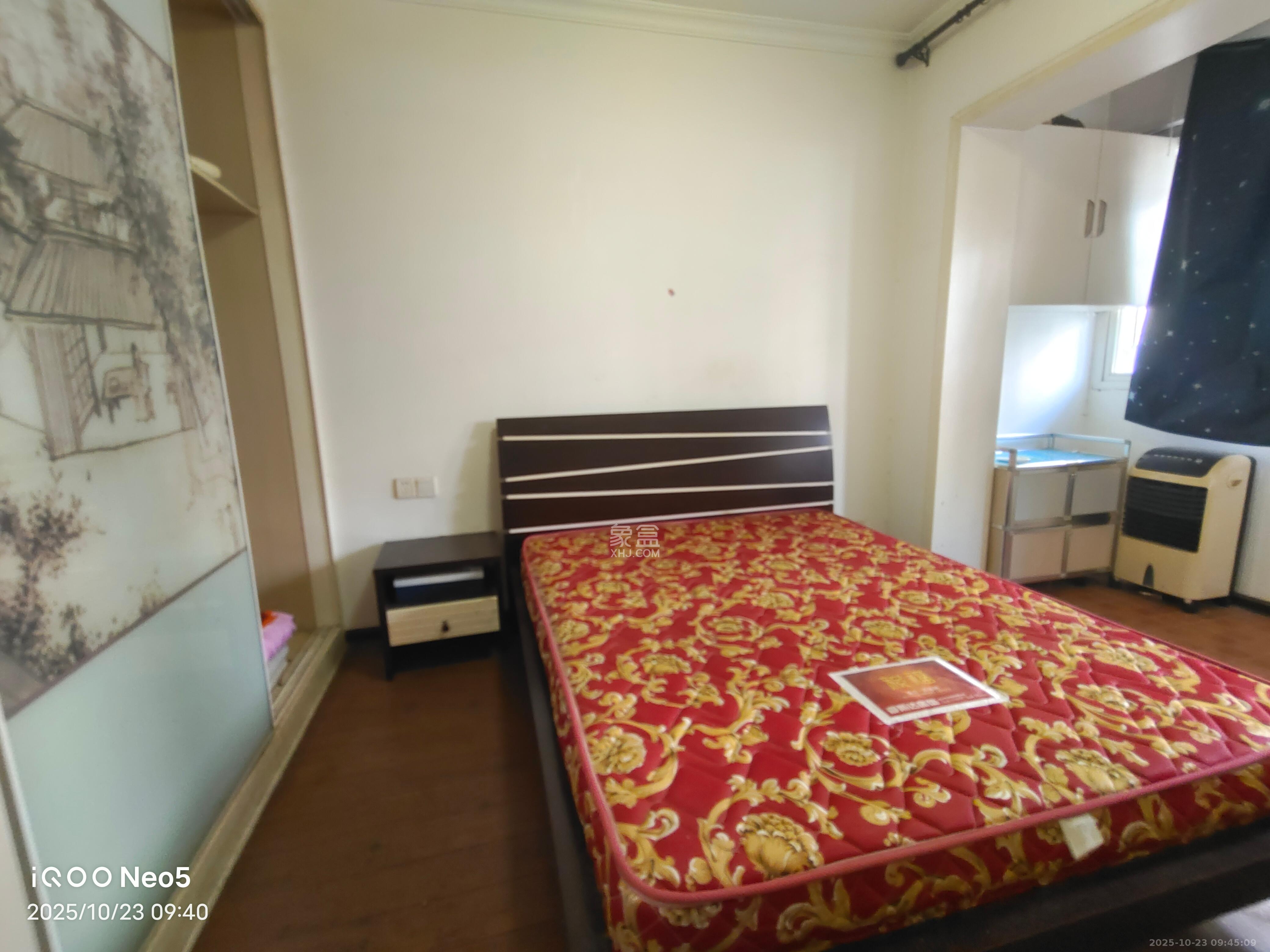 鄱阳小区  1室0厅0卫    1400.0元/月室内图