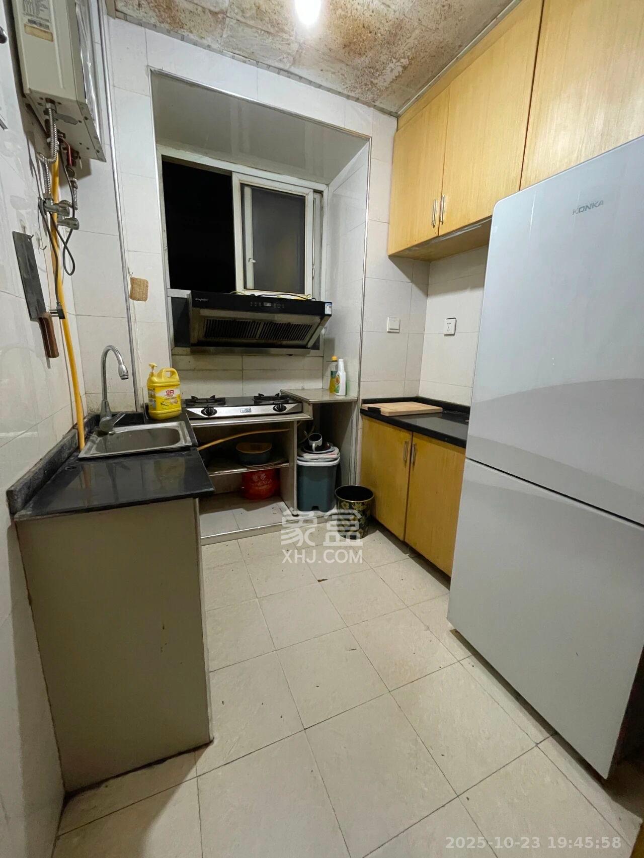 东风路汽电宿舍(东风路三条巷/四条巷)  1室1厅1卫    1000.0元/月 东风路汽电宿舍(东风路三条巷/四条巷)  1室1厅1卫    1000.0元/月室内图