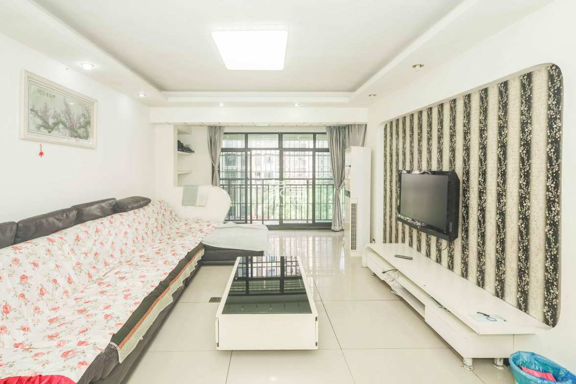 保利麓谷林语E区 3室2厅1卫 2400.0元/月 保利麓谷林语E区 3室2厅1卫 2400.0元/月室内图