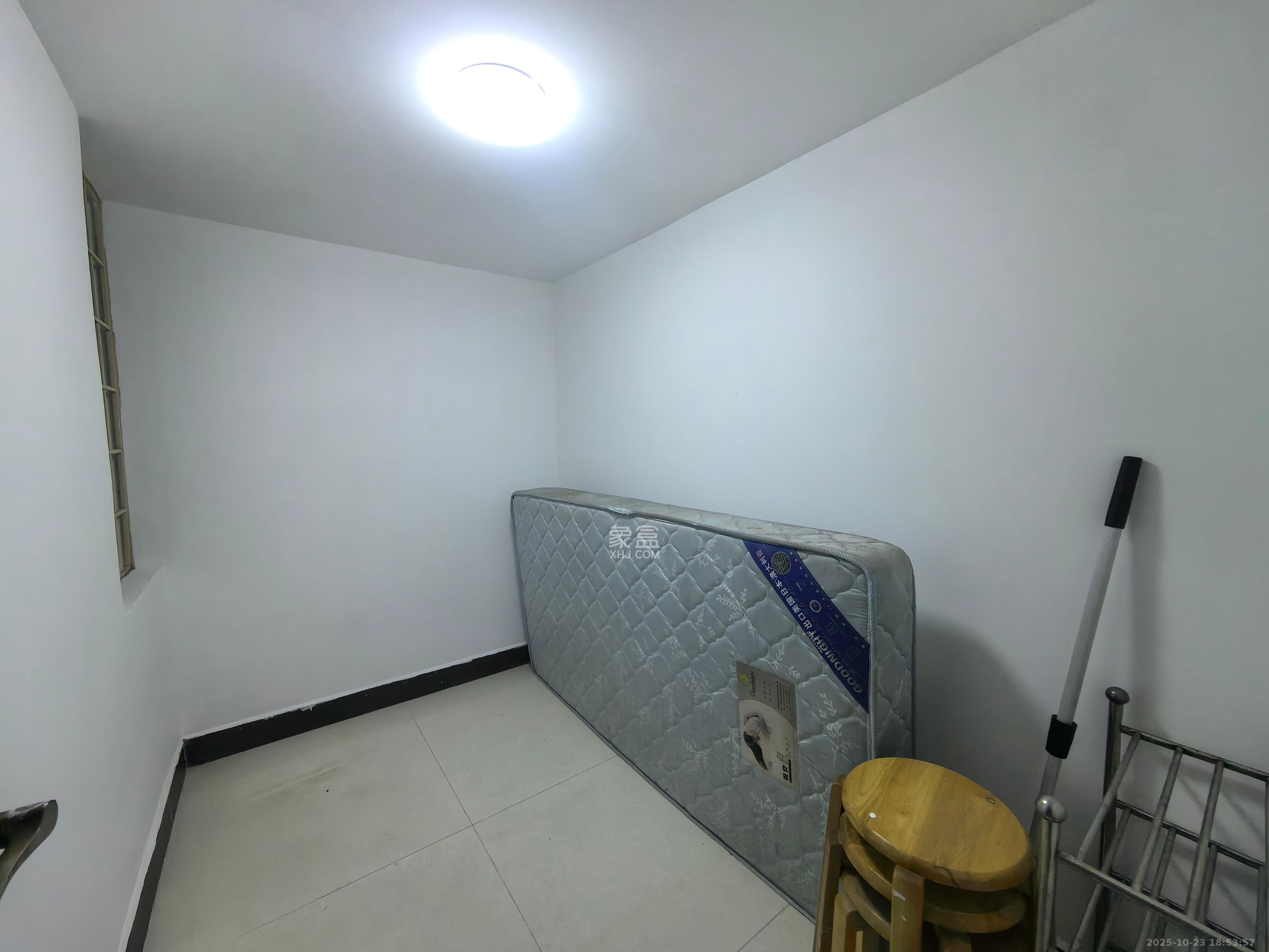 幸福里（幸福里一期）  4室2厅3卫    3500.0元/月室内图