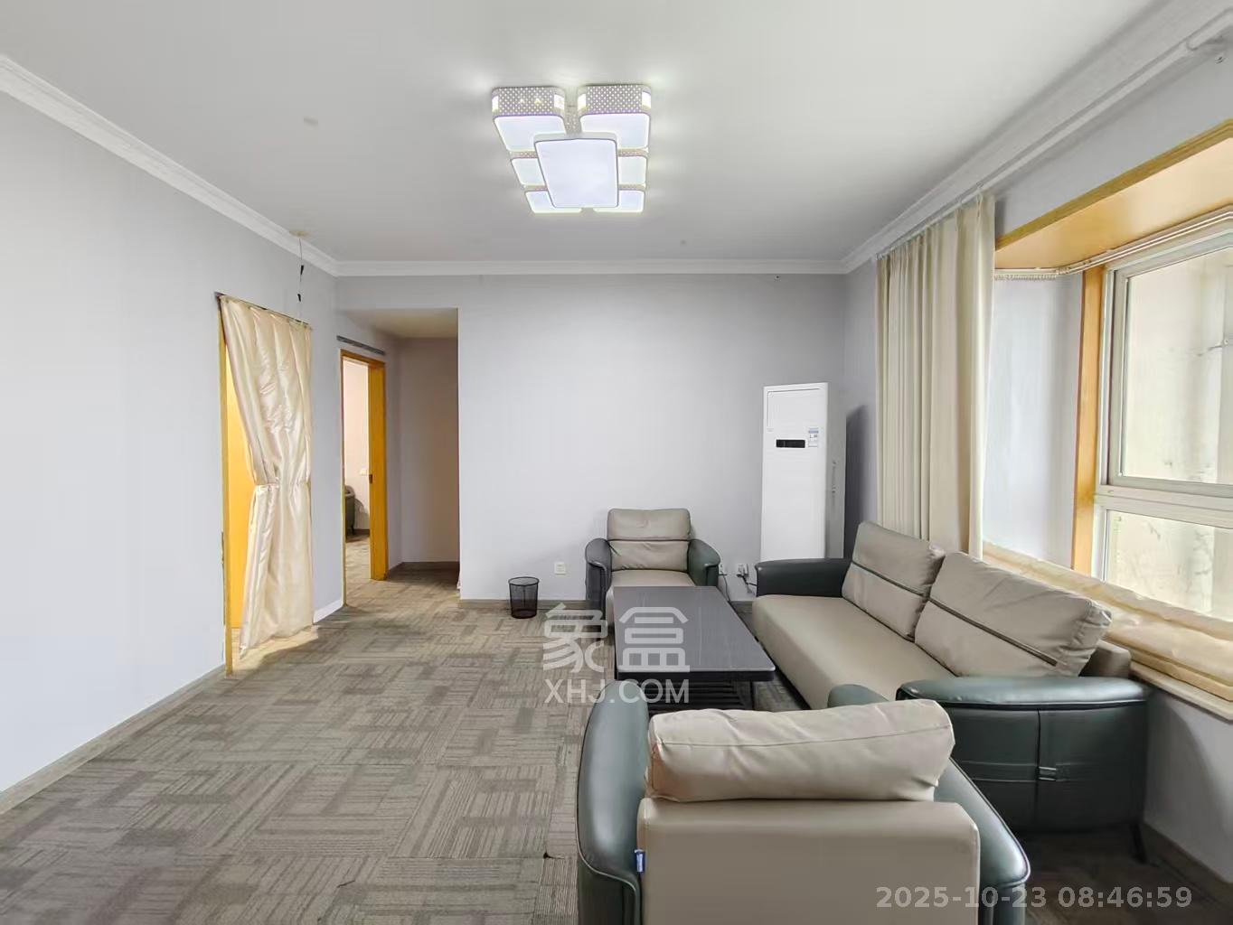 银港水晶城  3室2厅1卫    2800.0元/月 银港水晶城  3室2厅1卫    2800.0元/月