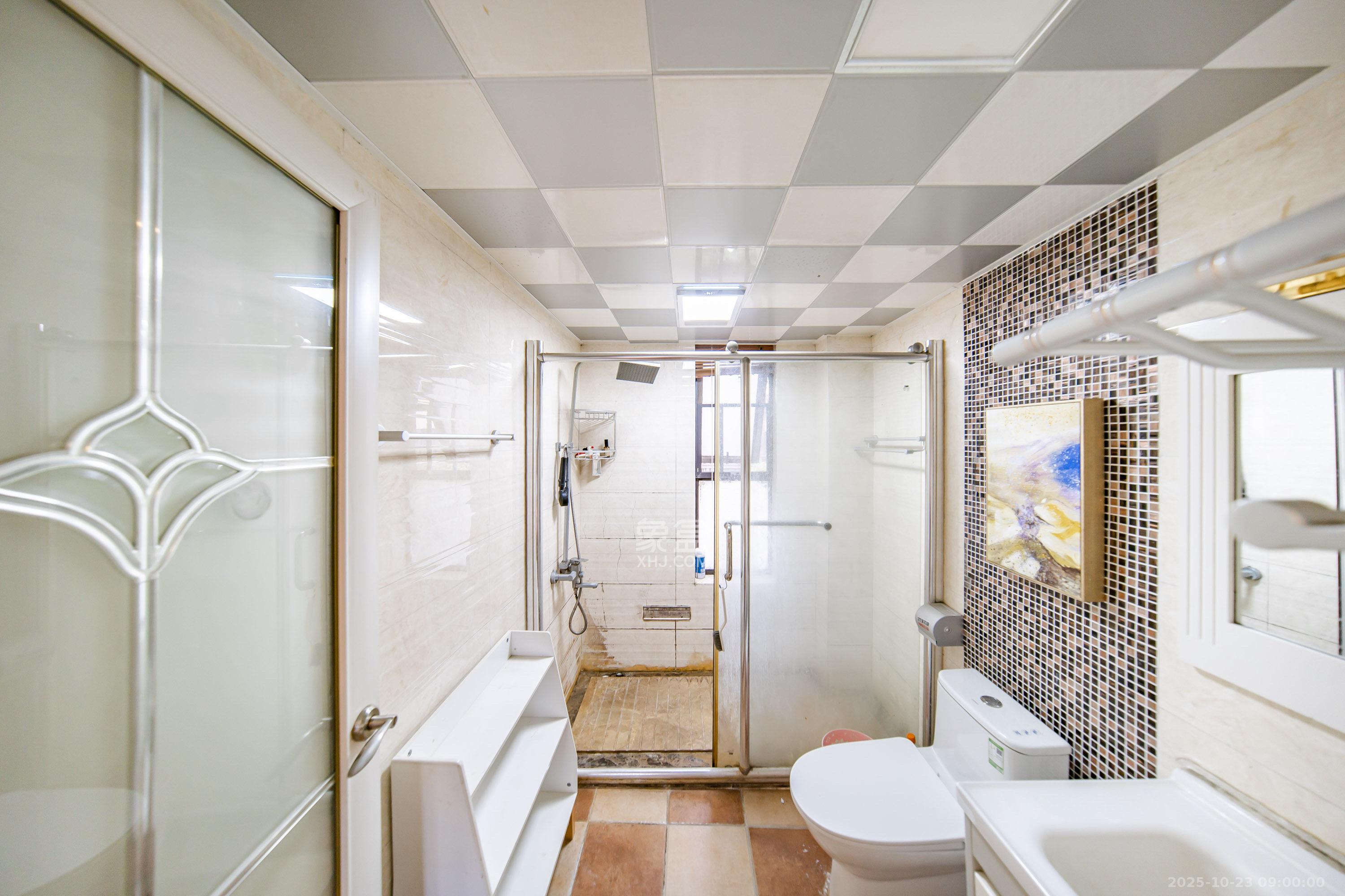 洋湖18克拉(旷远洋湖18克拉) 4室2厅2卫 3500.0元/月 洋湖18克拉(旷远洋湖18克拉) 4室2厅2卫 3500.0元/月室内图