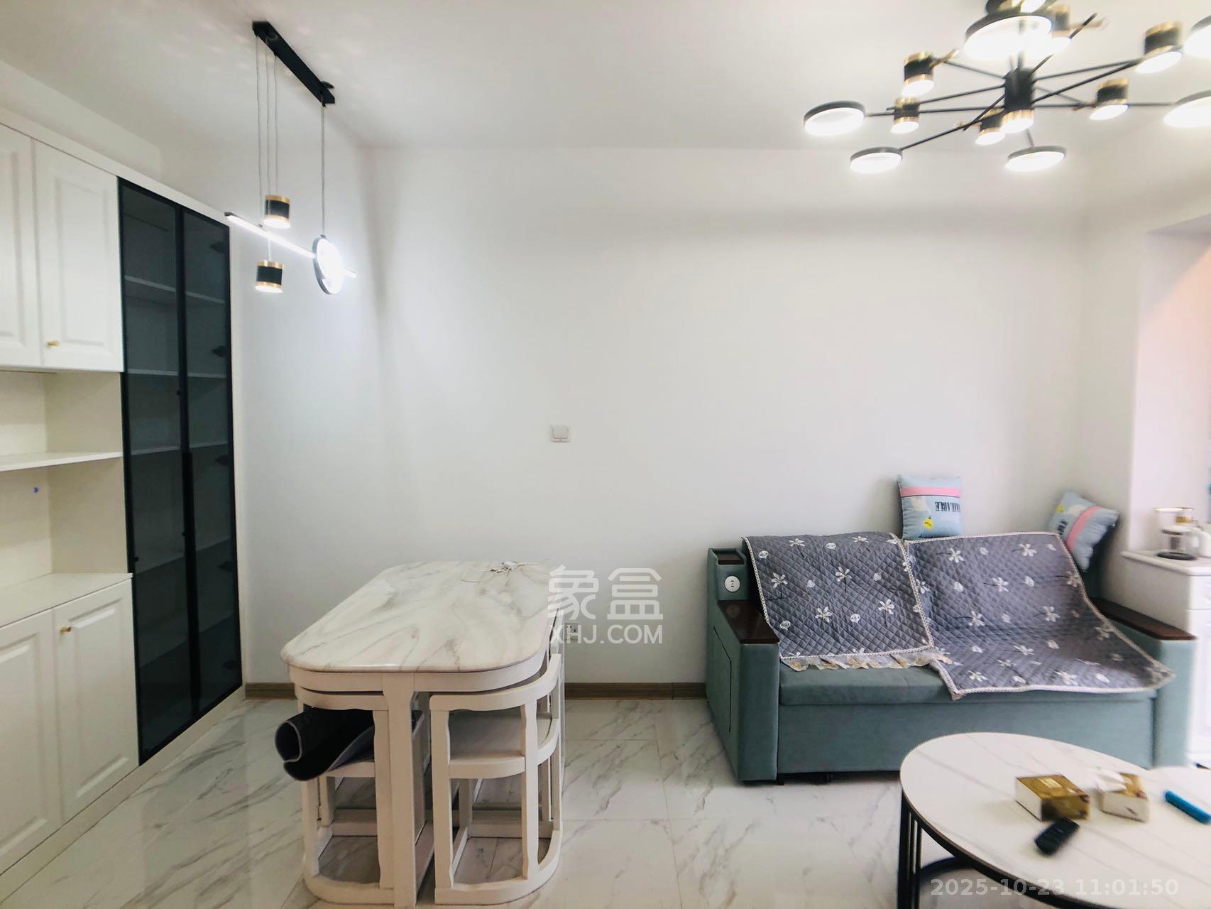 新长海漓湘悦  2室1厅1卫    1800.0元/月