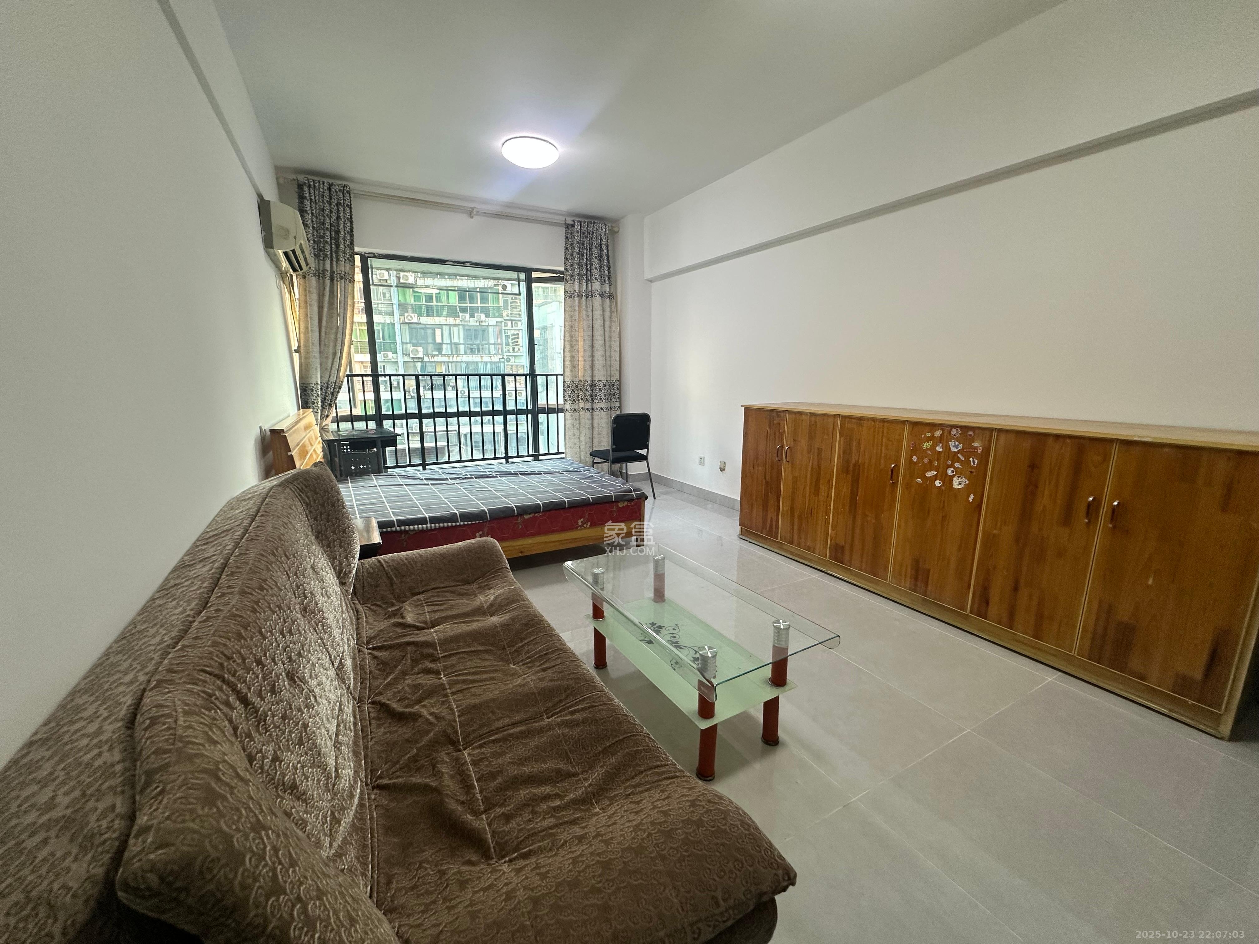 名富公寓  1室1厅1卫    1500.0元/月室内图