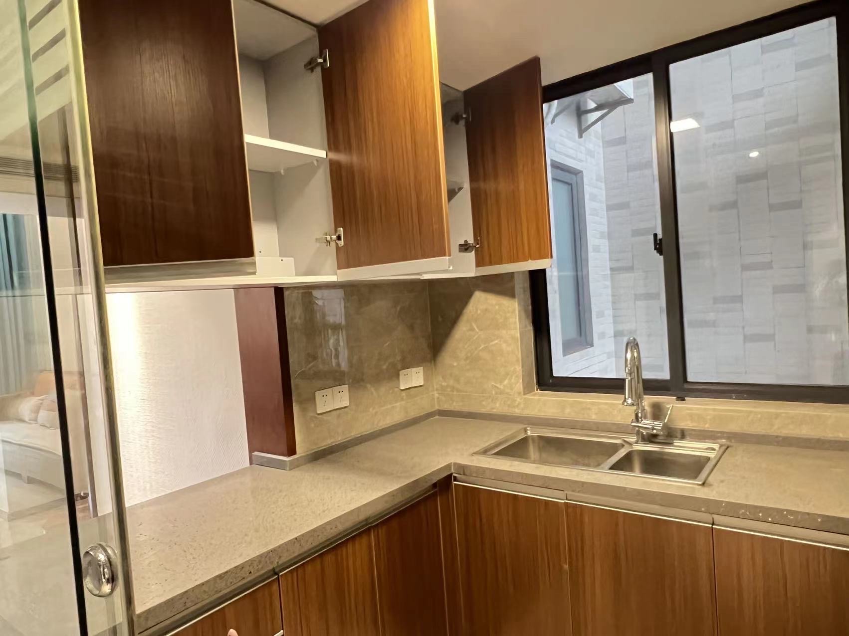 开维生态城  3室2厅2卫    3600.0元/月室内图