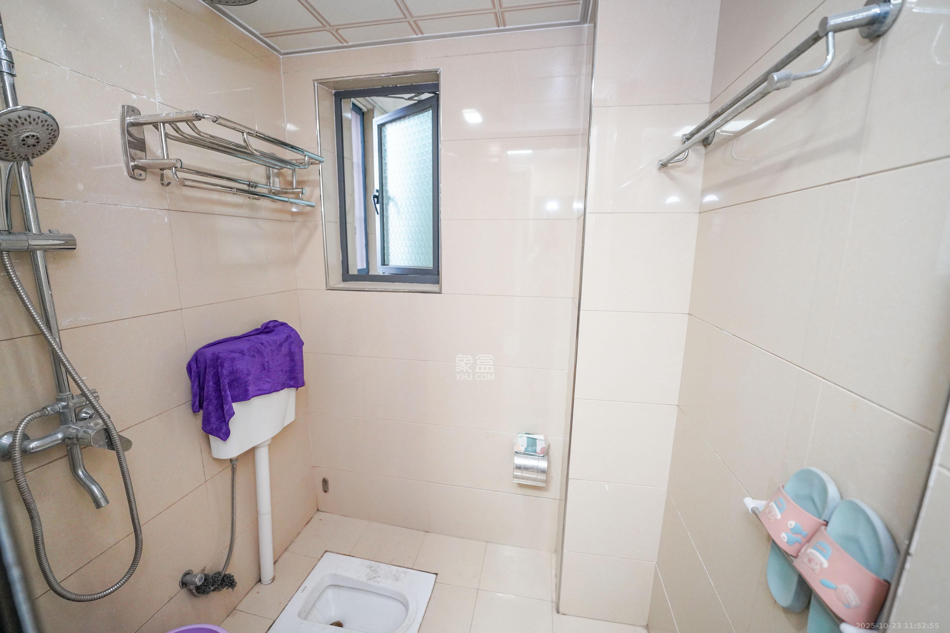 山水嘉园  3室2厅1卫    56.0万 山水嘉园  3室2厅1卫    56.0万其他