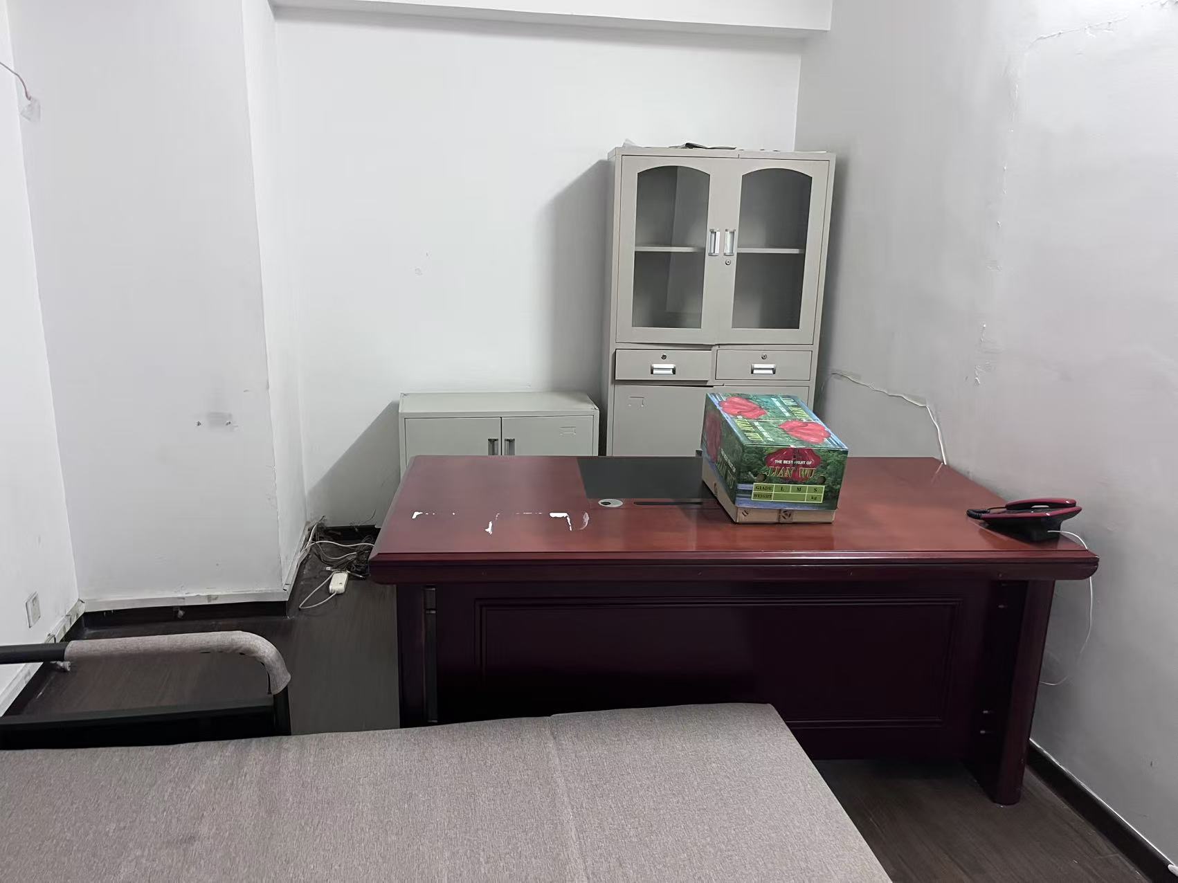 世贸中心  1室0厅0卫    3500.0元/月 世贸中心  1室0厅0卫    3500.0元/月室内图