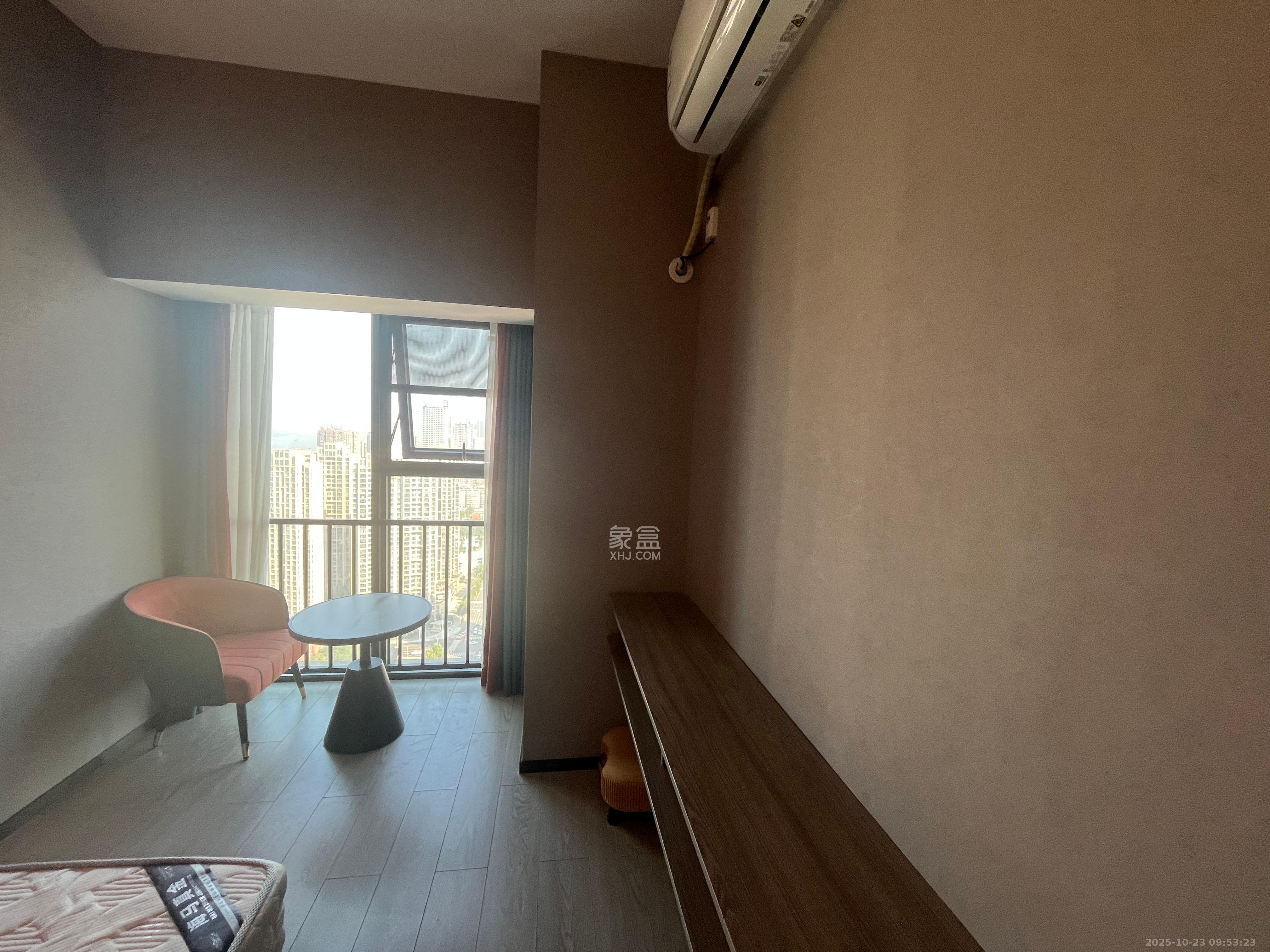 华润置地中心 1室1厅1卫 2300.0元/月 华润置地中心 1室1厅1卫 2300.0元/月室内图