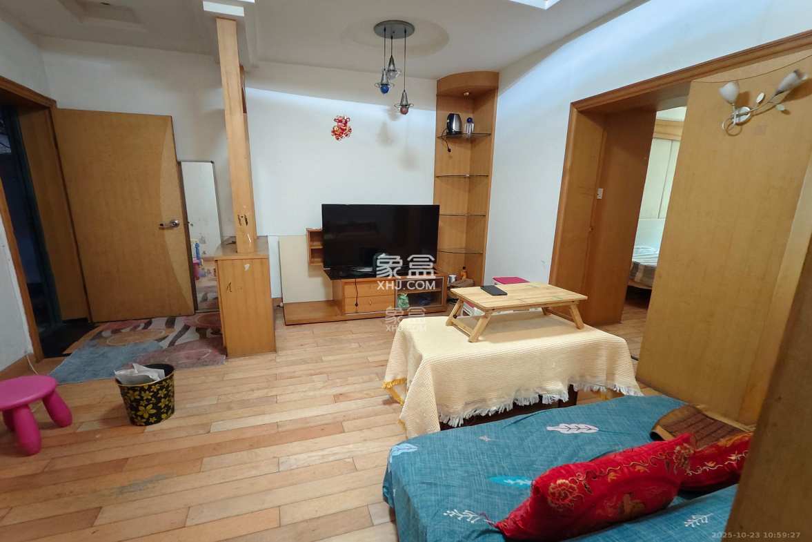 砂子塘社区  2室1厅1卫    1600.0元/月 砂子塘社区  2室1厅1卫    1600.0元/月室内图