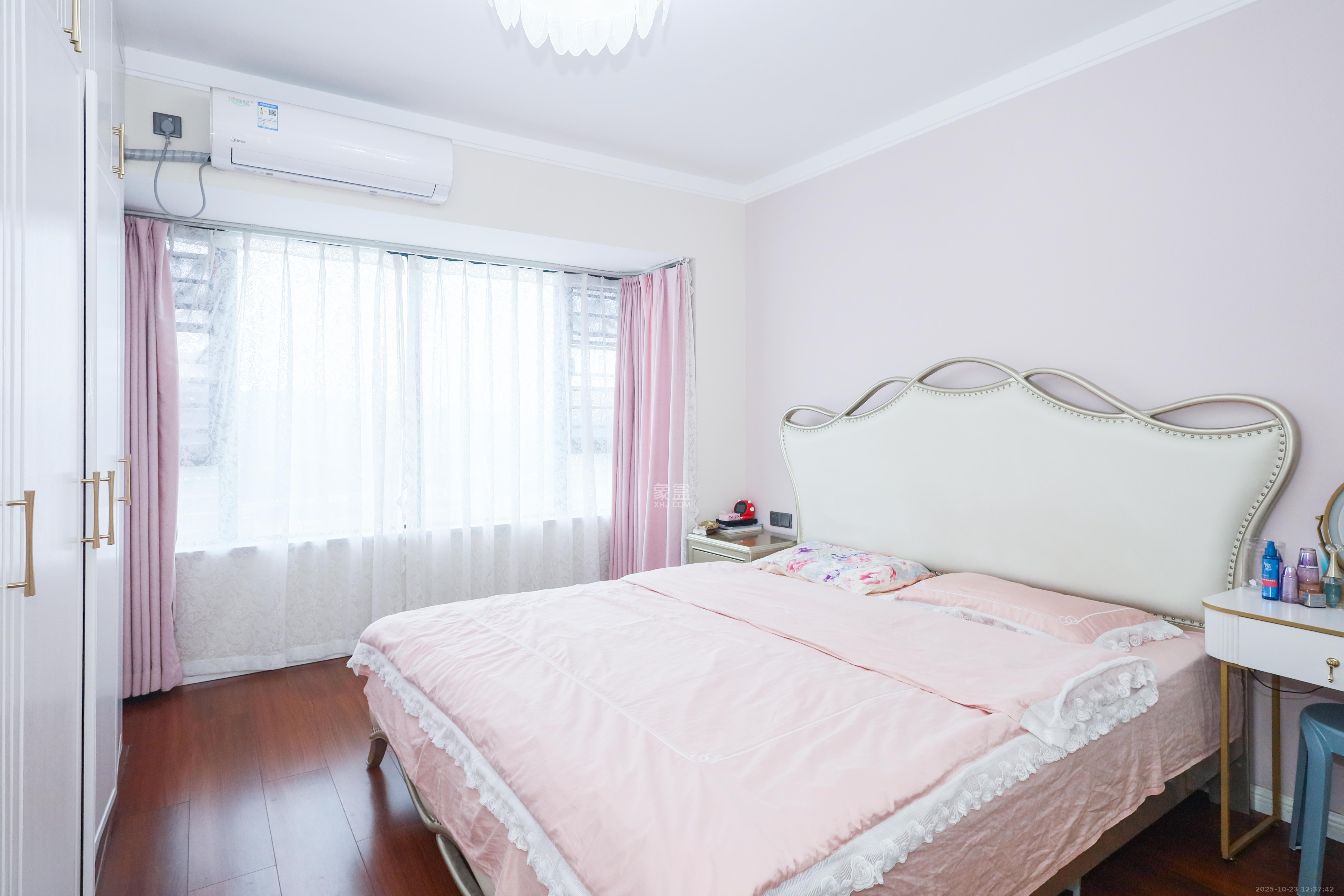 招商华发依云曦城 4室2厅2卫 212.0万 招商华发依云曦城 4室2厅2卫 212.0万卧室