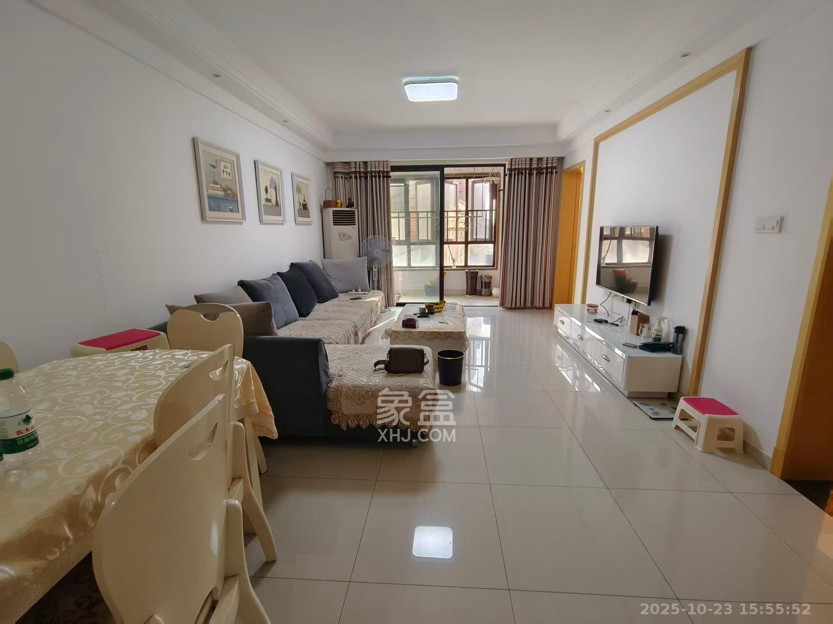 中海国际四期  3室2厅1卫    2000.0元/月 中海国际四期  3室2厅1卫    2000.0元/月室内图