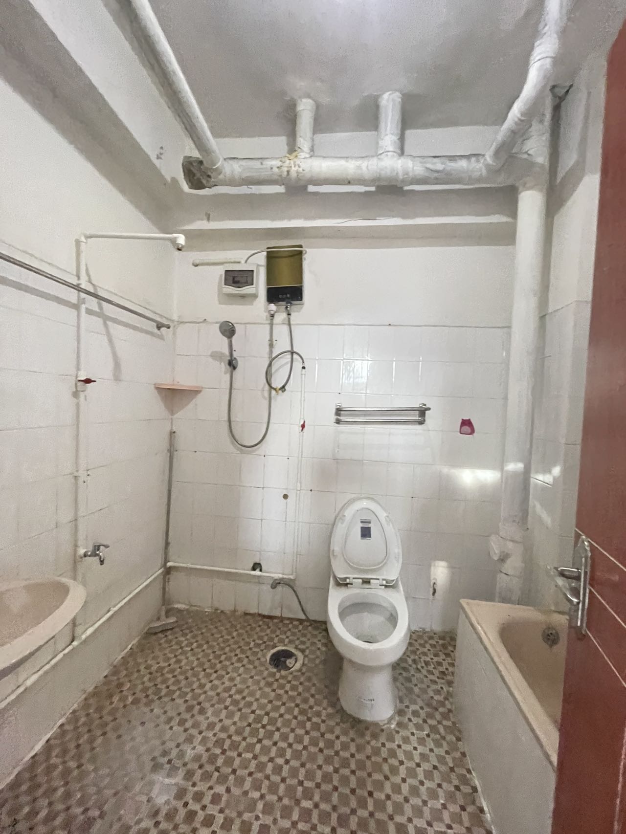 教育印刷厂宿舍 4室2厅2卫 2200.0元/月 教育印刷厂宿舍 4室2厅2卫 2200.0元/月室内图