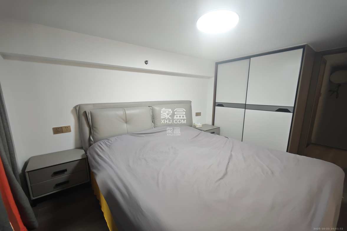 明昇壹城(明昇时代广场)三期 3室0厅0卫 2400.0元/月 明昇壹城(明昇时代广场)三期 3室0厅0卫 2400.0元/月室内图