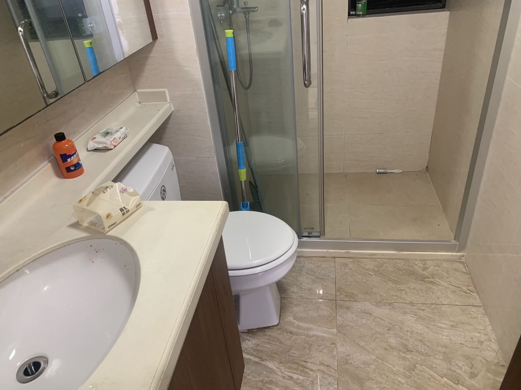 中海锦城  3室2厅2卫    158.0万 中海锦城  3室2厅2卫    158.0万客厅