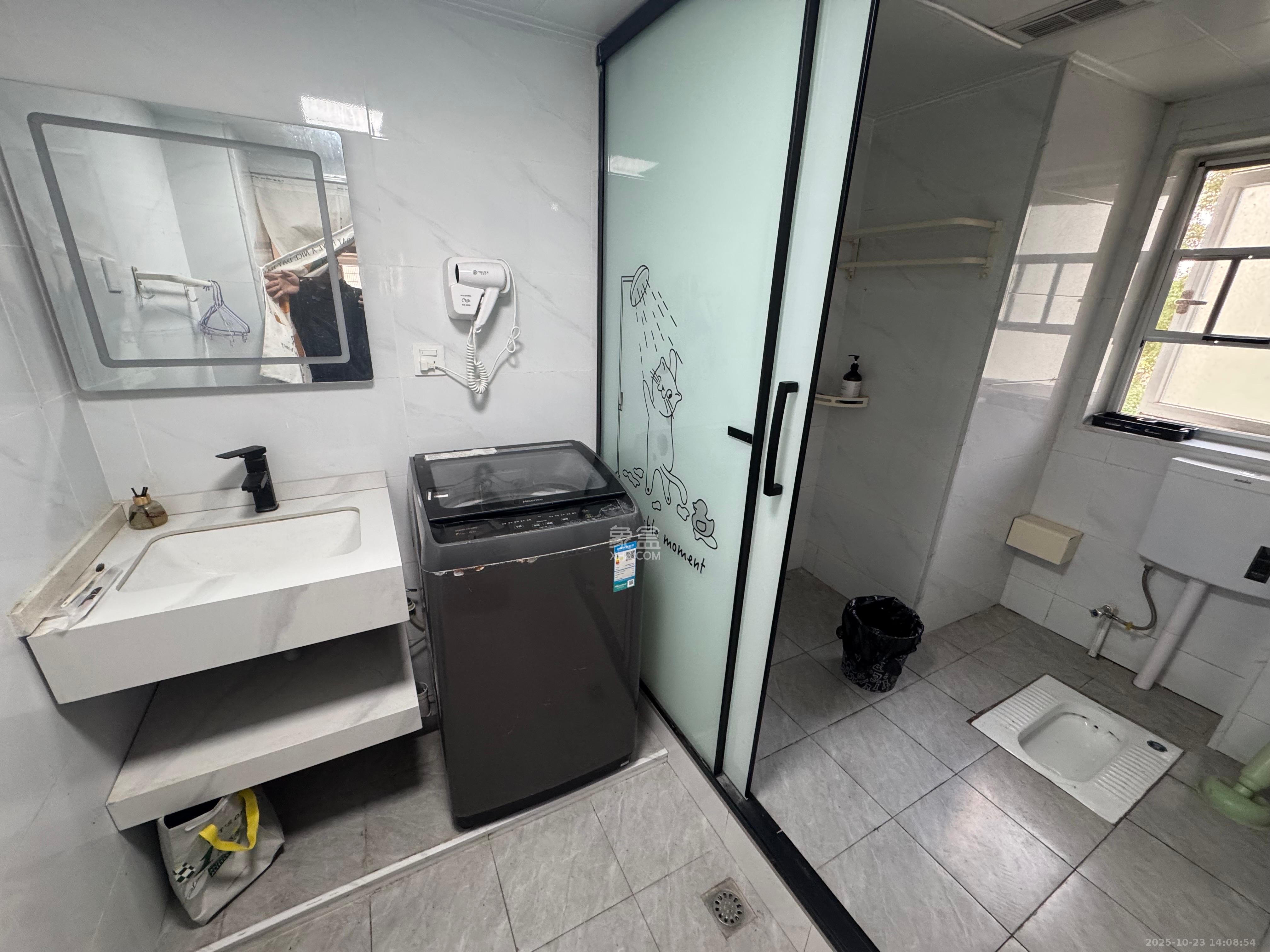 新世界百货（湖南供销大厦）  3室2厅2卫    4500.0元/月室内图