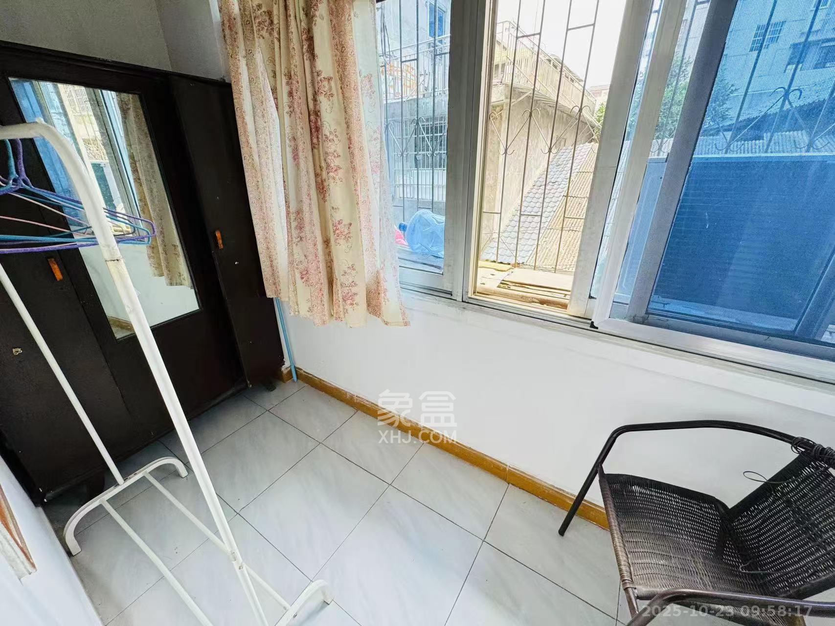 小学教师宿舍(四端里1号院) 2室1厅1卫 1700.0元/月 小学教师宿舍(四端里1号院) 2室1厅1卫 1700.0元/月室内图