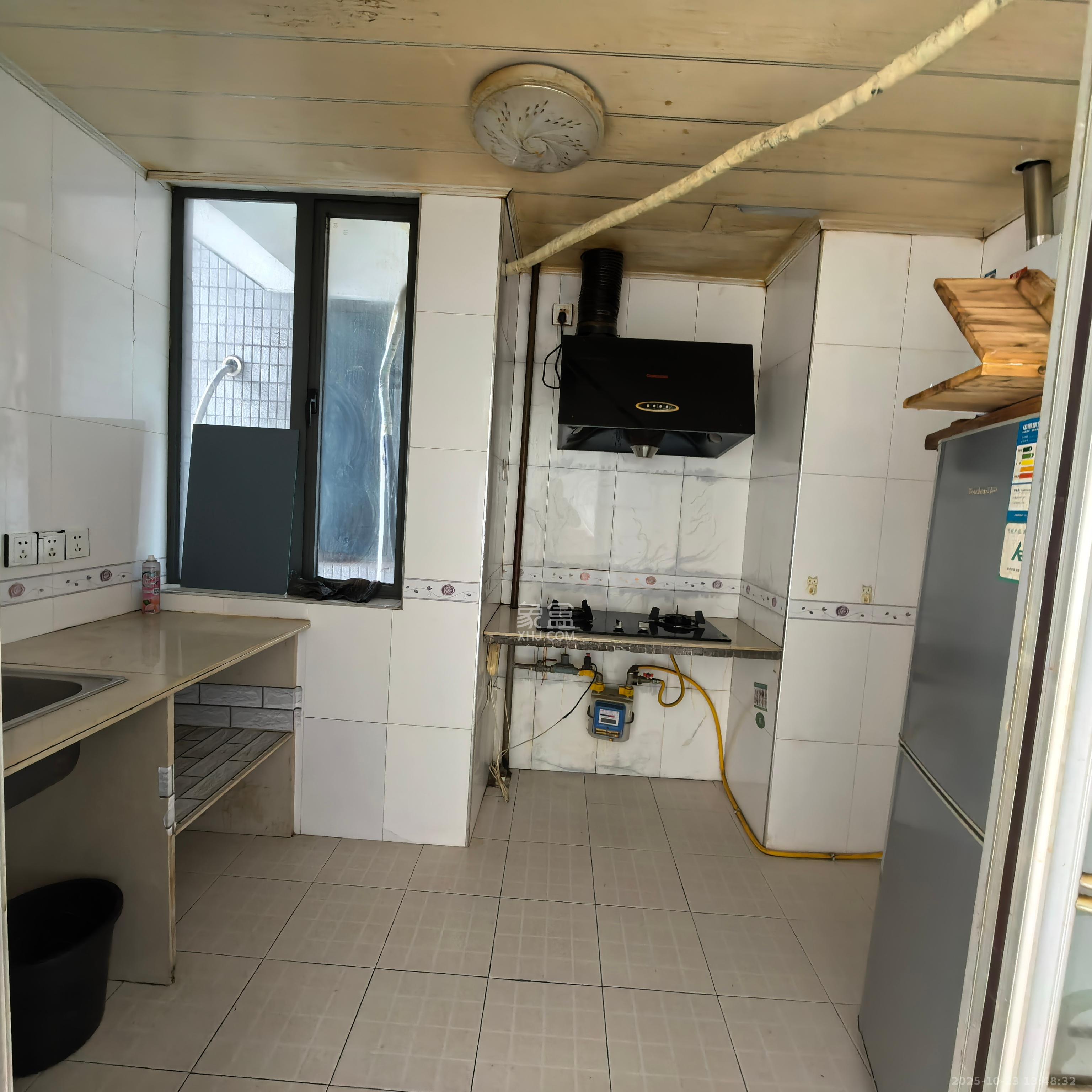 名富公寓  2室1厅1卫    2200.0元/月室内图