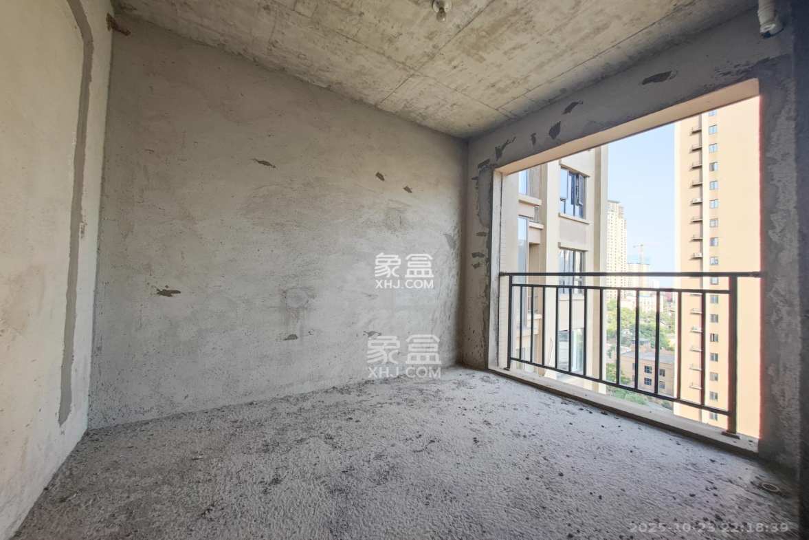 云开壹品樾玺 3室2厅2卫 87.0万 云开壹品樾玺 3室2厅2卫 87.0万卧室