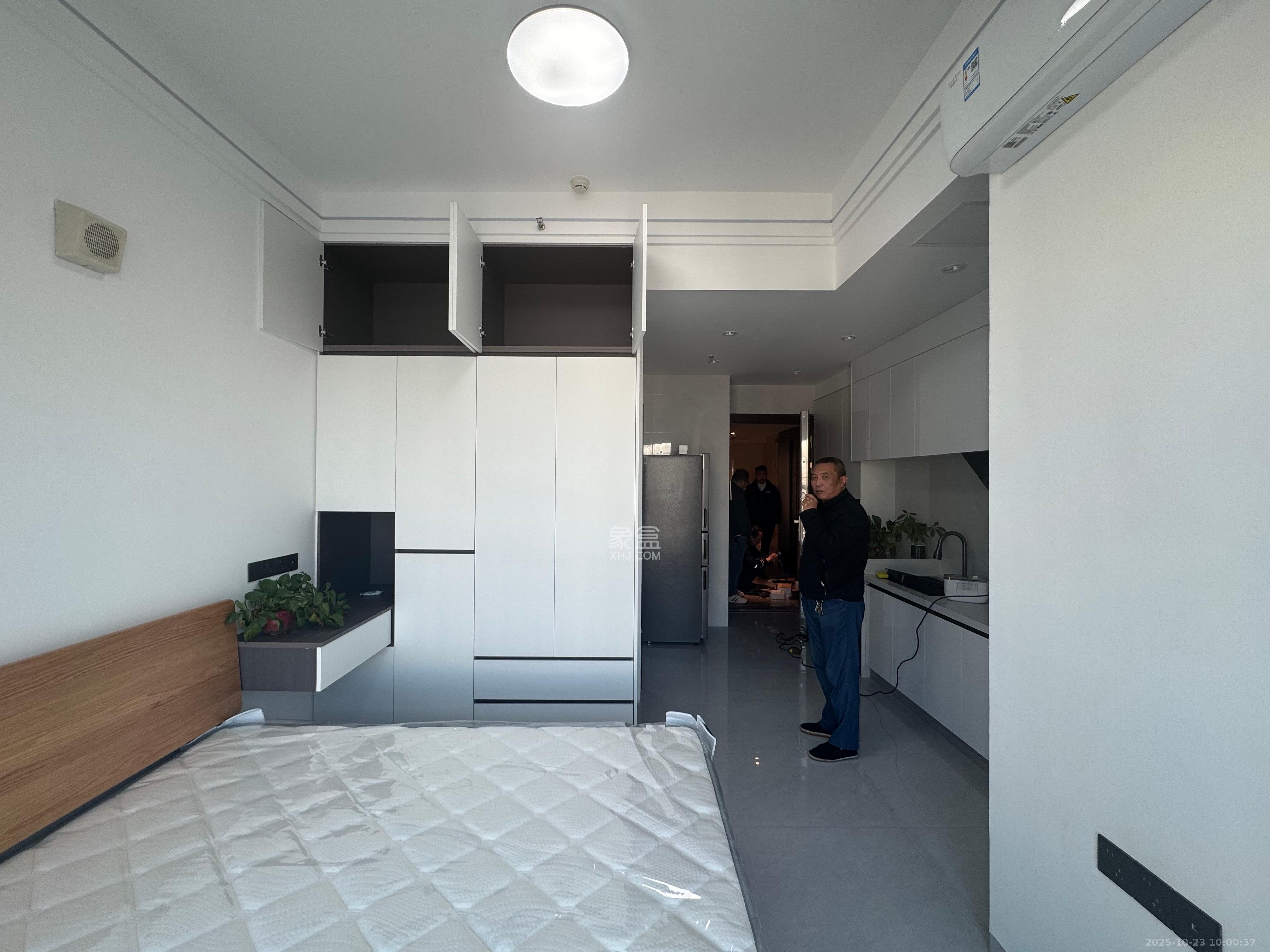 恒大誉府（融誉商业中心）  1室0厅0卫    1300.0元/月室内图