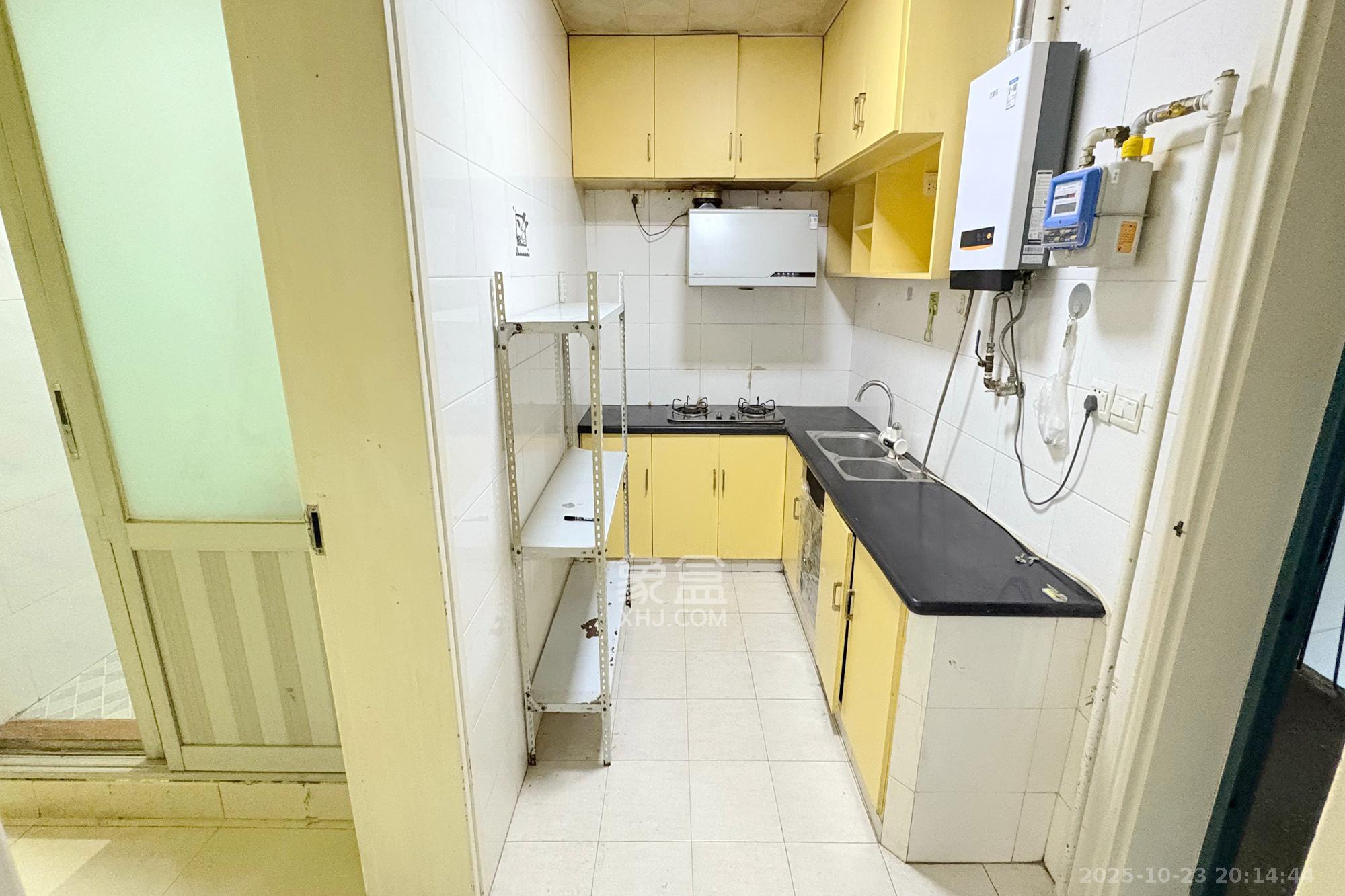 朝阳一、二村  2室1厅1卫    25.0万厨房