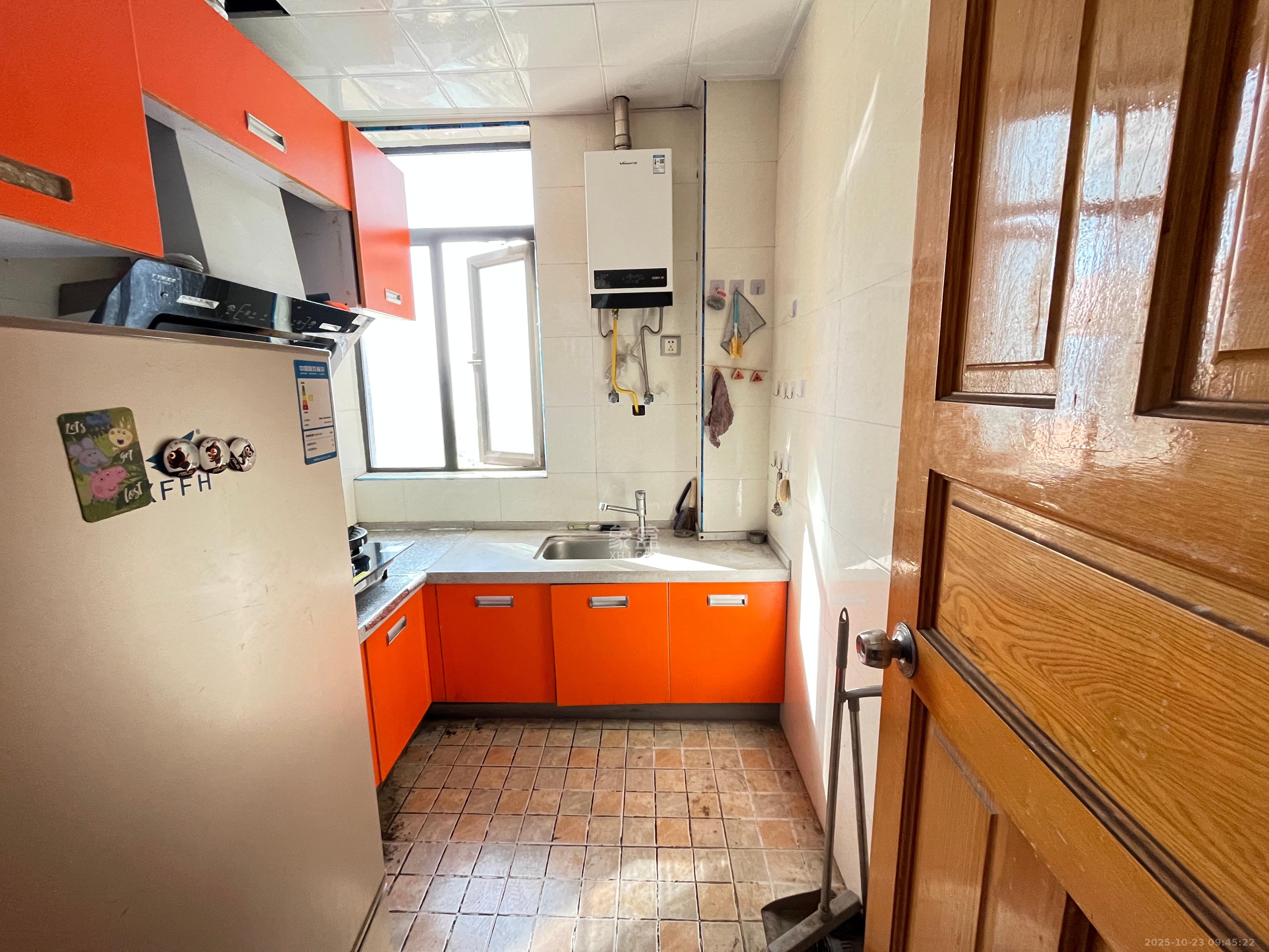 万象凯旋湾  3室2厅1卫    2200.0元/月室内图