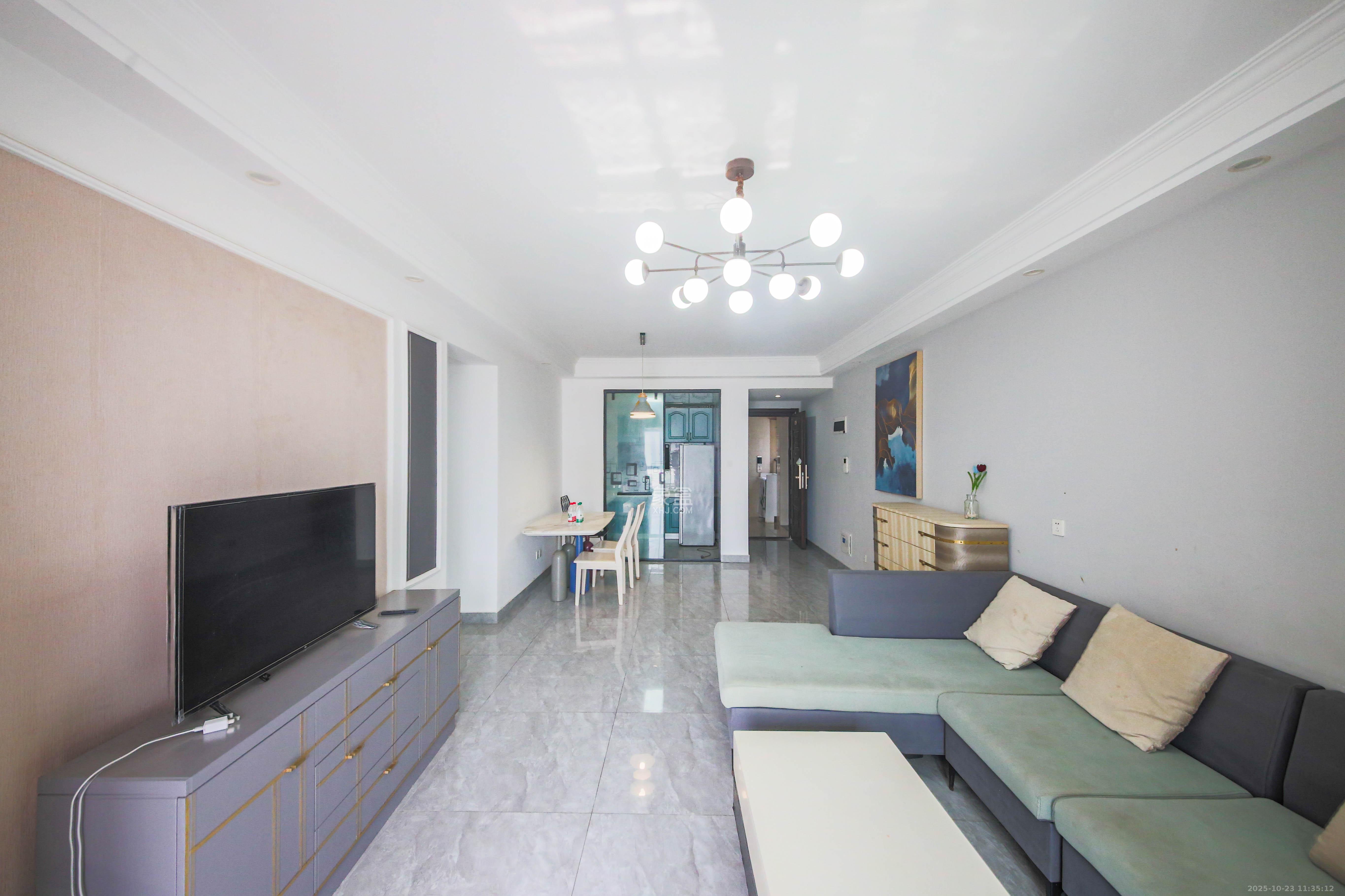 轻盐阳光CEO(轻盐雅苑)(轻奢时代)  3室2厅2卫    95.0万