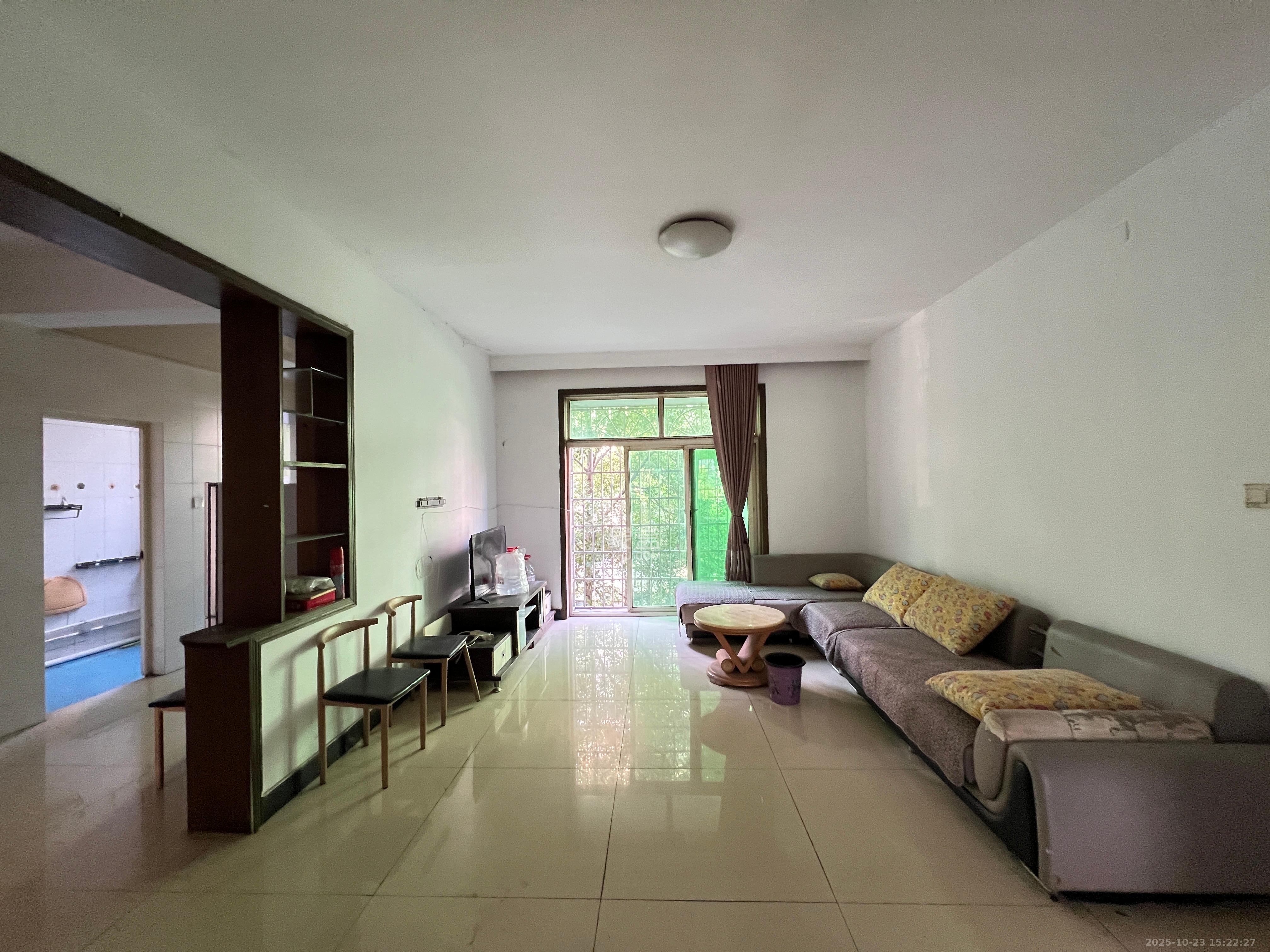 五一新村安置小区（永定社区、永兴社区、永祥社区）  3室1厅1卫    2000.0元/月