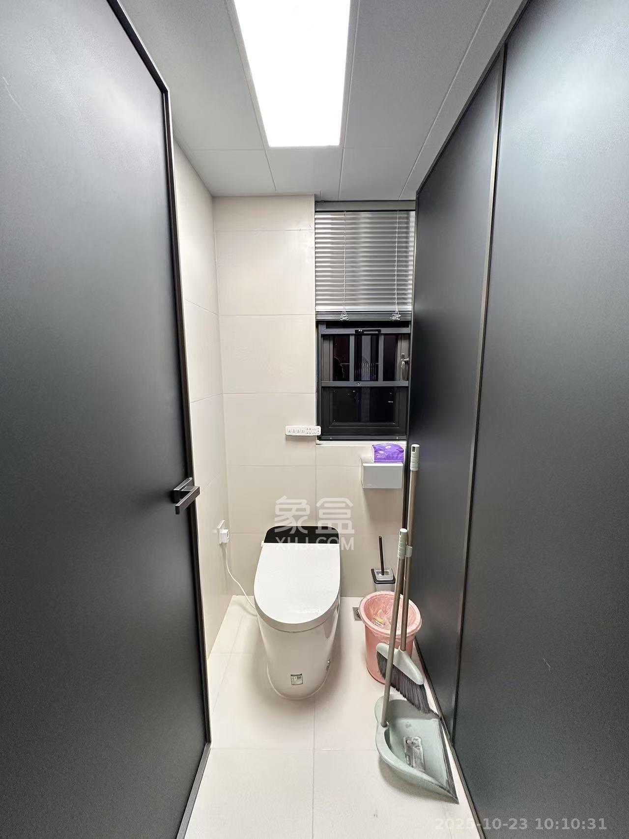 嘉雨东苑 3室2厅2卫 4800.0元/月 嘉雨东苑 3室2厅2卫 4800.0元/月室内图